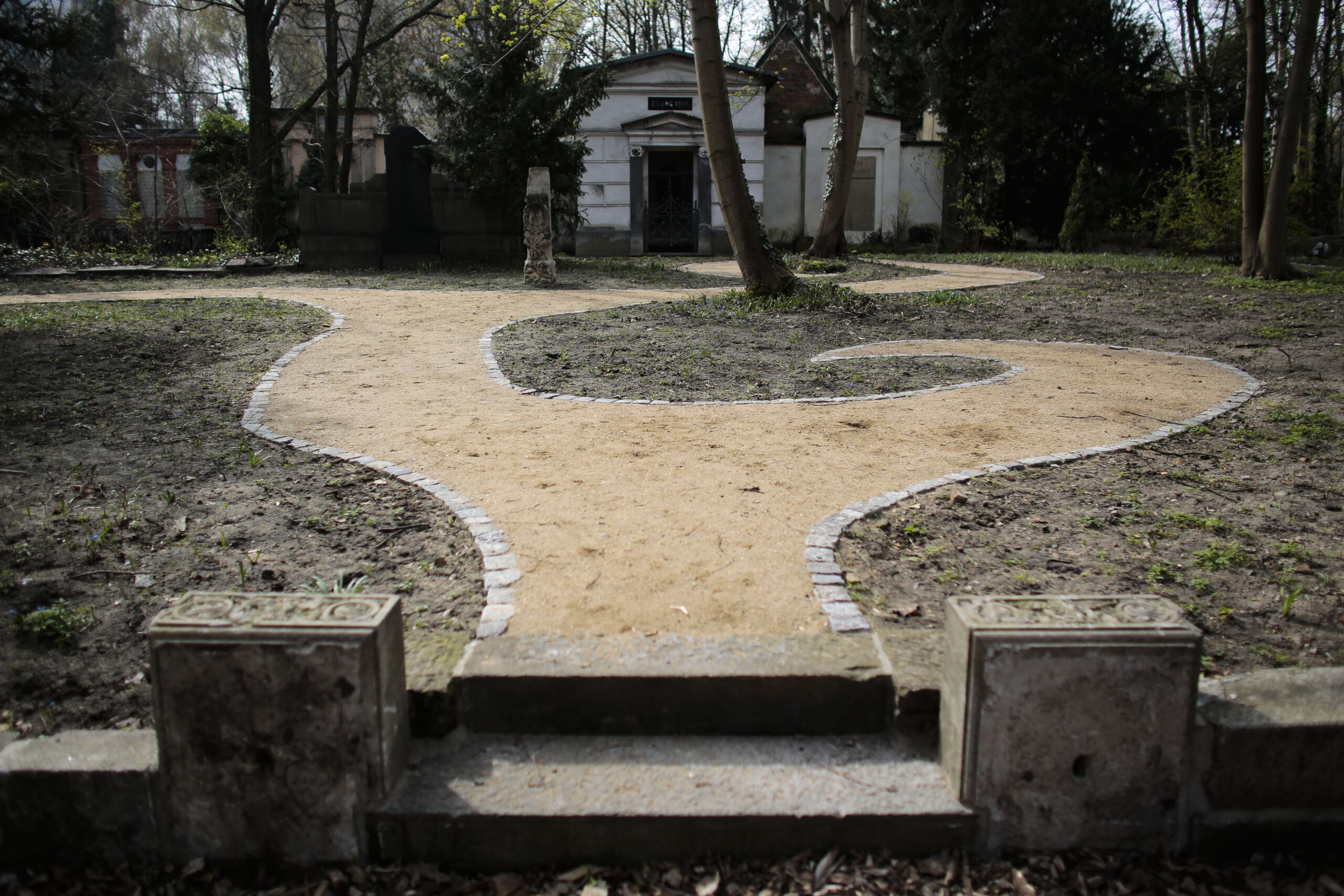 Lesbian-only cemetery being inaugurated in Berlin