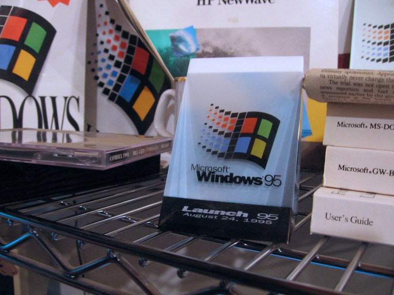 Afternoon Links: Windows 95 at 22, Blasphemy for $500, and the Hannity Curse