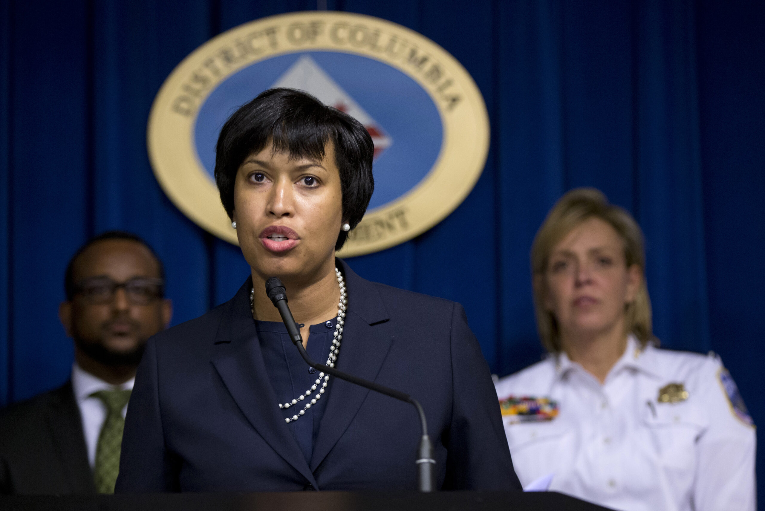 D.C. mayor backslides on Exelon-Pepco deal