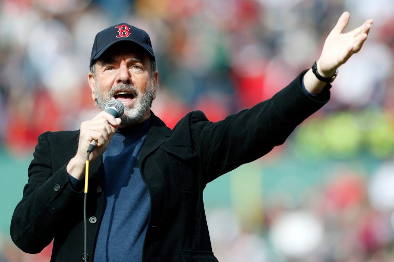 FILE - This April 20, 2013 file photo shows Neil Diamond singing 