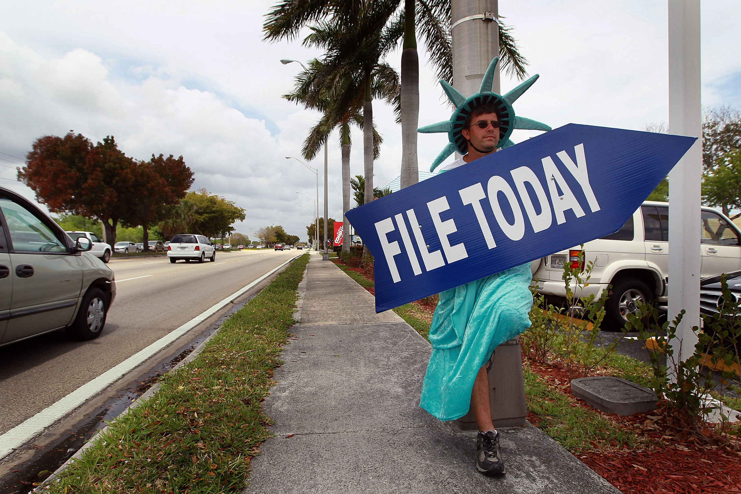 IRS slammed for impersonal service