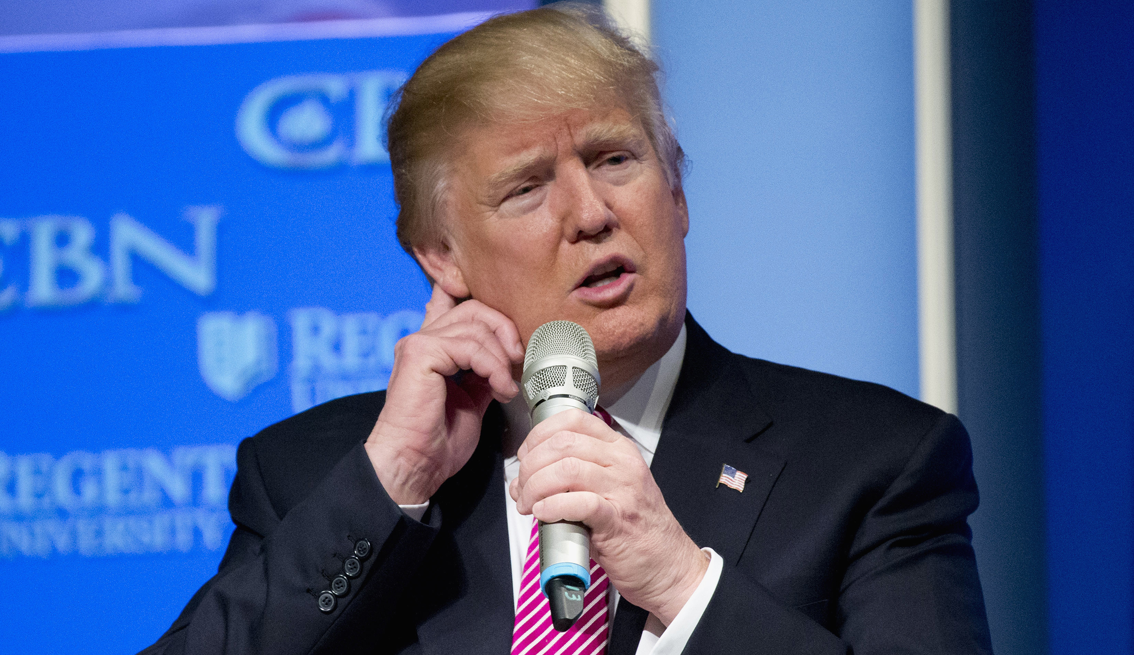 Two polls show slump in Trump’s approval rating