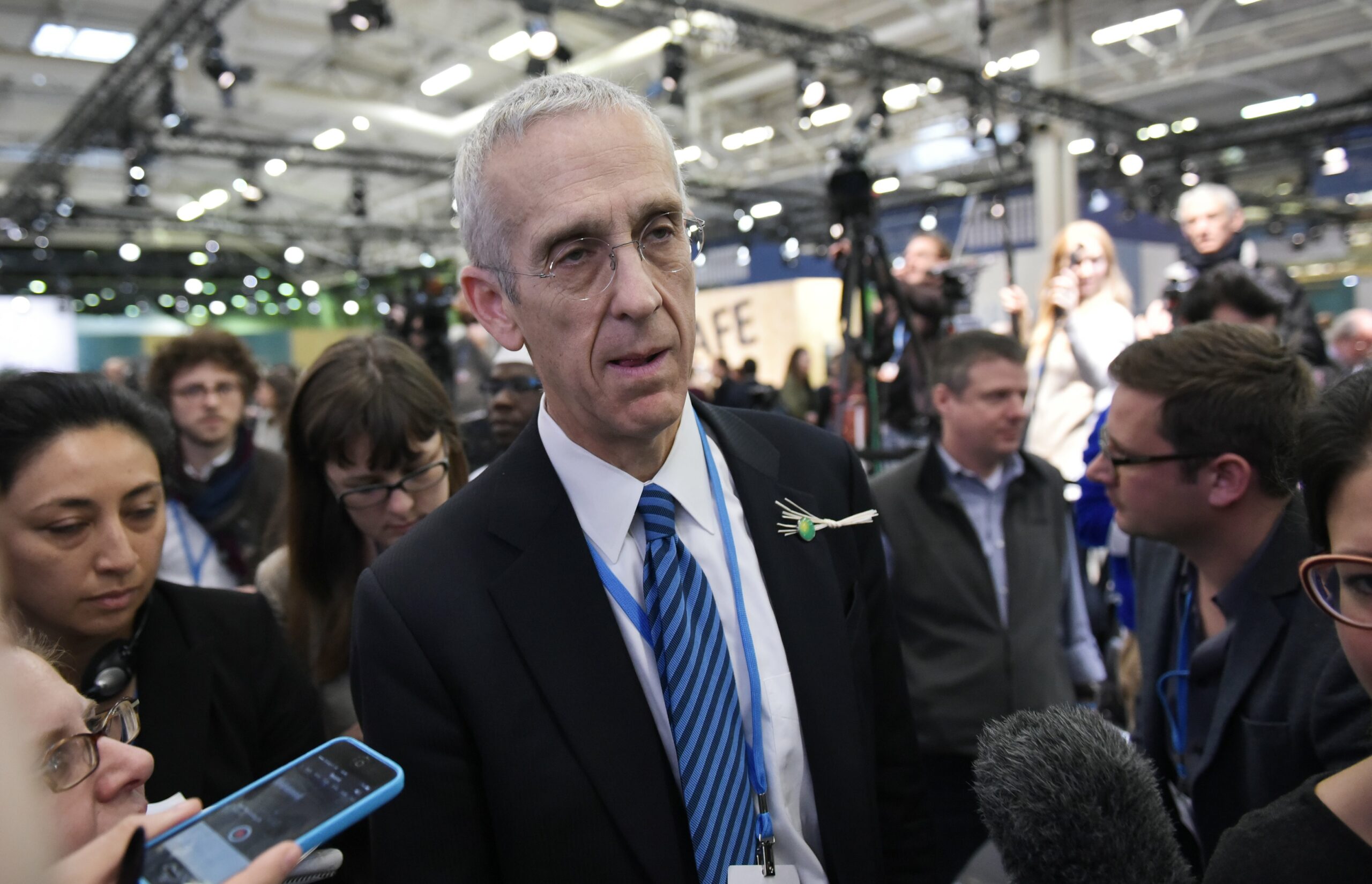 Top U.S. climate diplomat to step down
