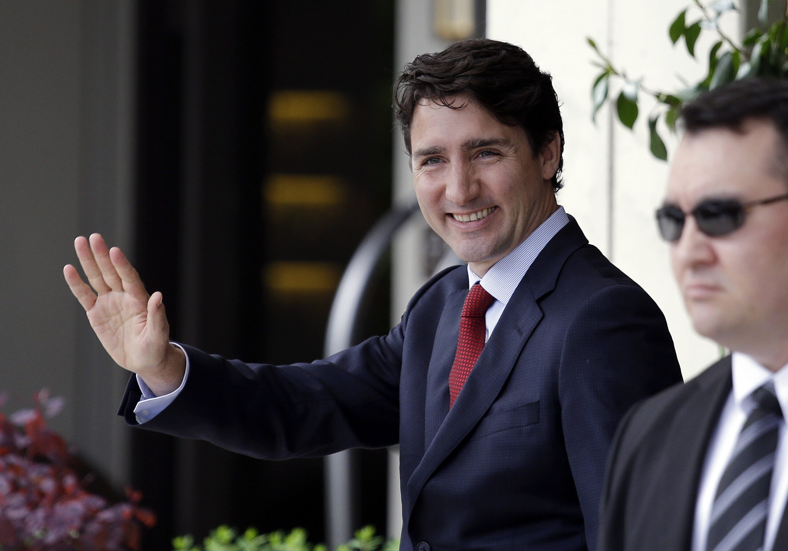Rolling Stone writer who wanted Justin Trudeau as president is moving to Canada