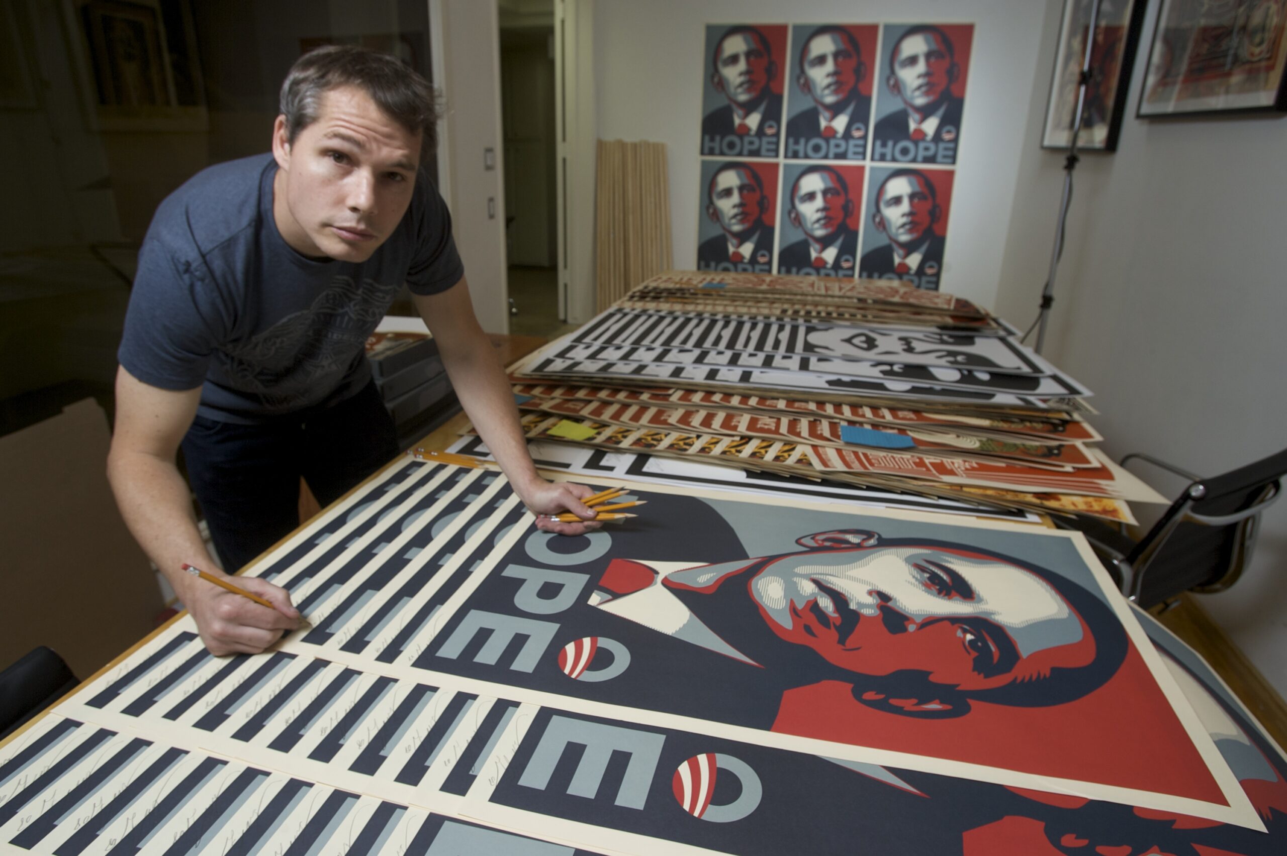 Creator of Obama’s ‘Hope’ poster endorses Sanders