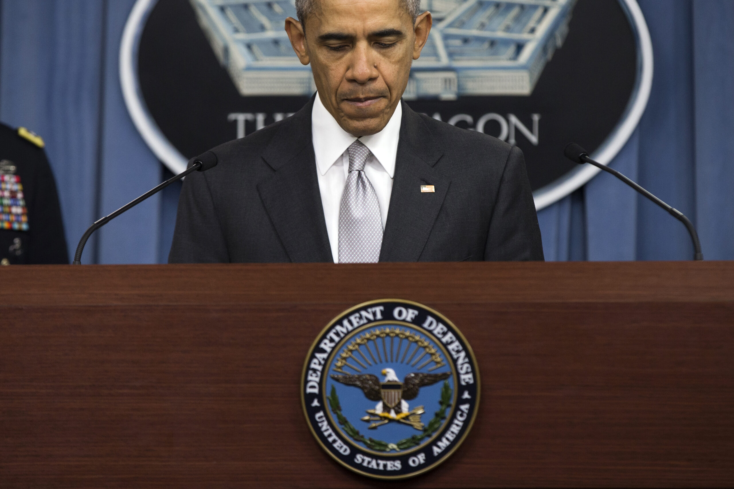 Pew: Nation loses faith in Obama’s ability to fight terror, lowest point of presidency