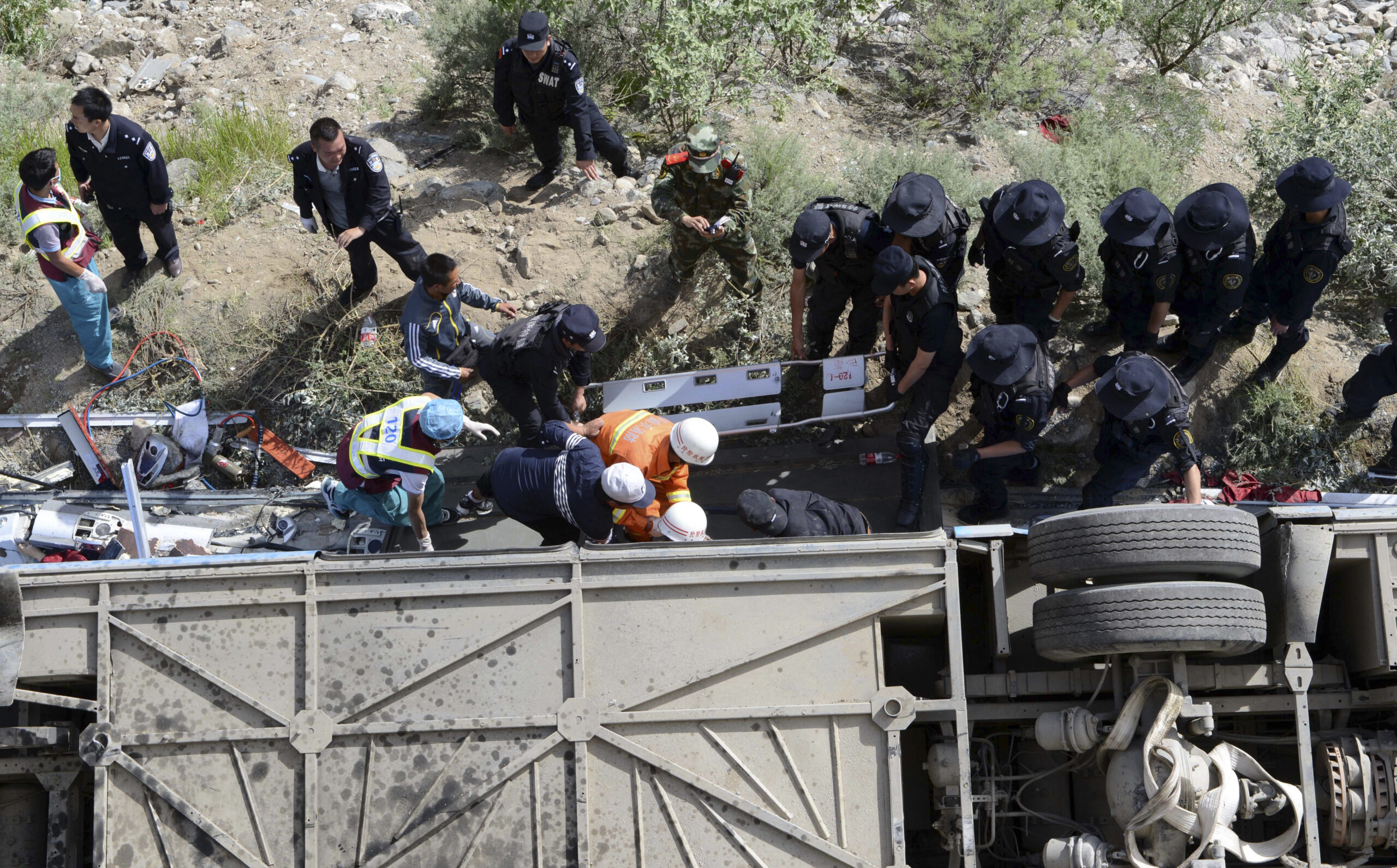 Tibet tour bus plummets into valley, killing 44
