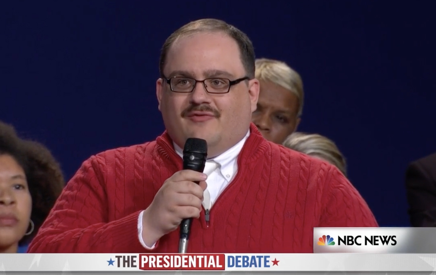 Ken Bone’s sweater reportedly sells out online