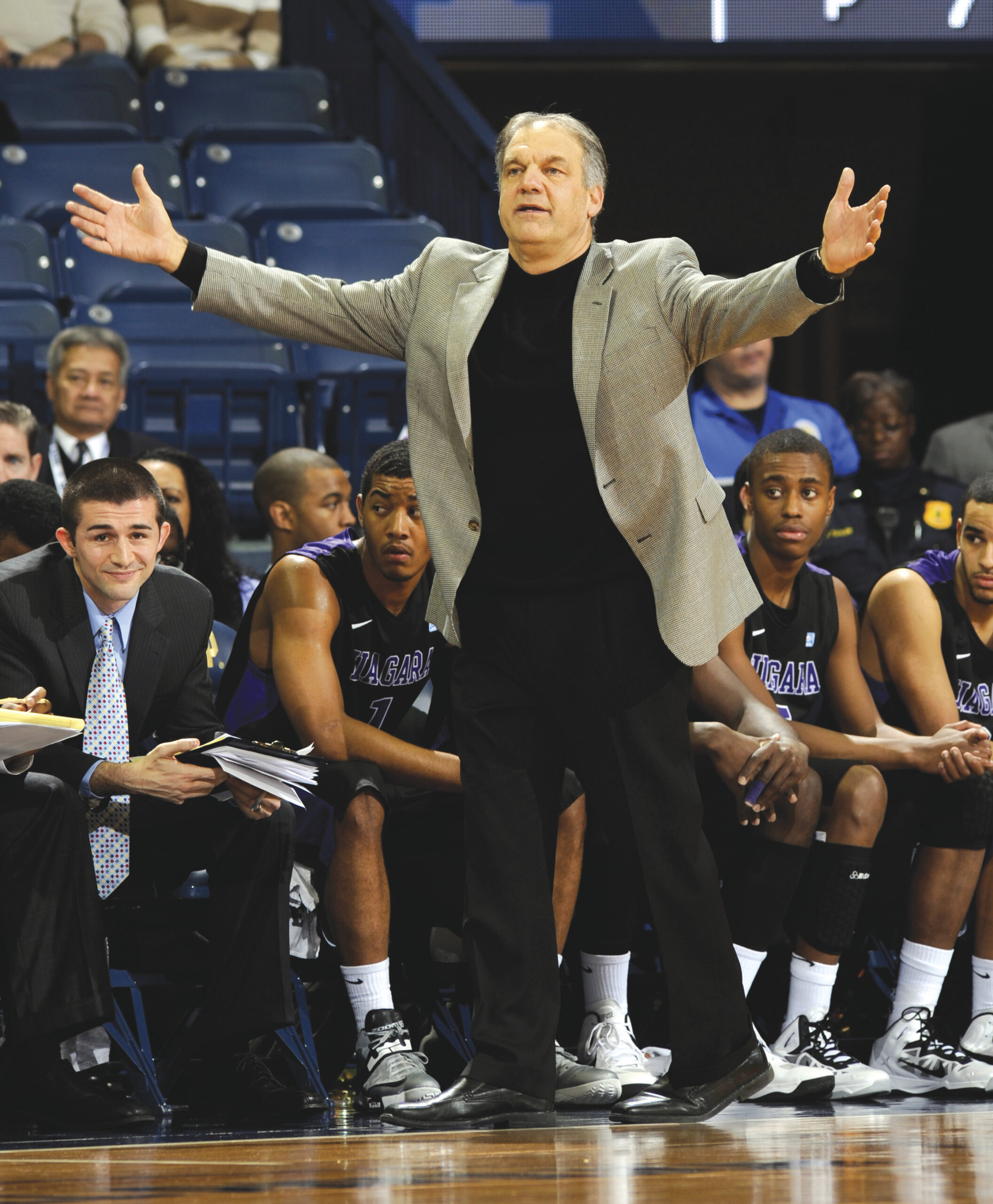 Playing at Maryland is a homecoming of sorts for Niagara coach Joe Mihalich