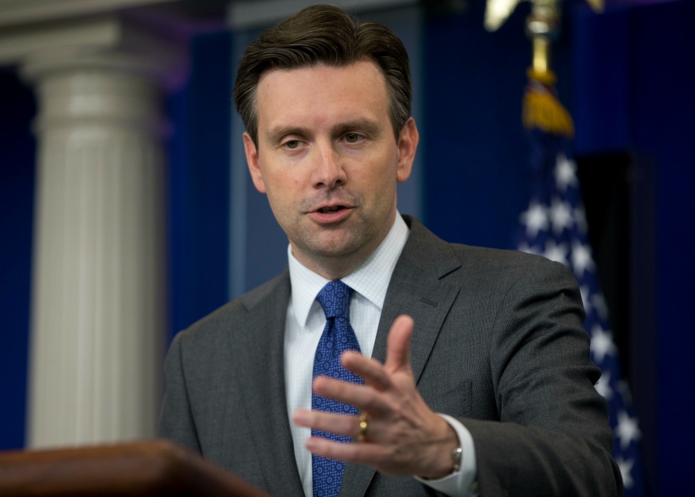White House: No Clinton endorsement today