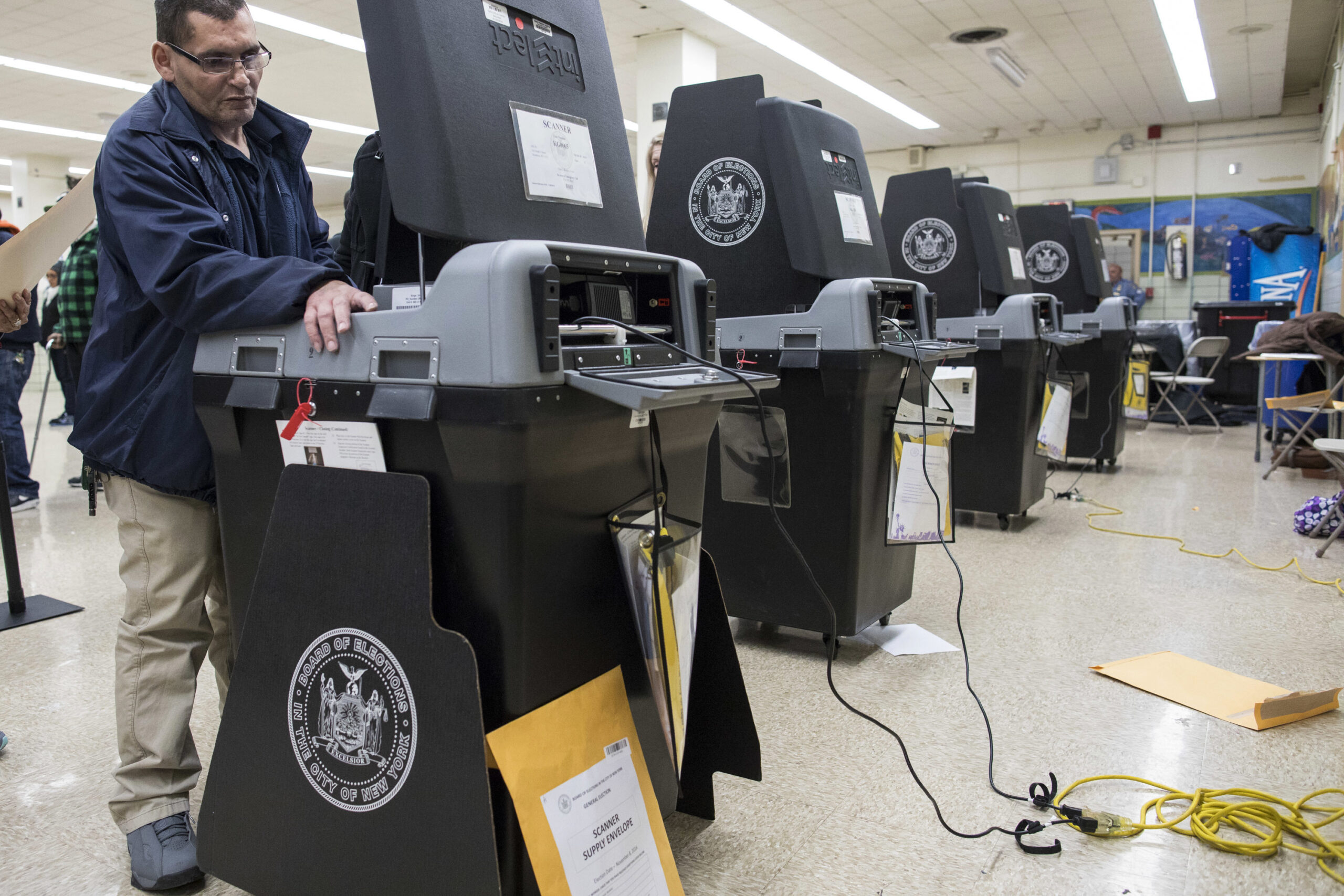 Why it’s really hard to hack into voting machines