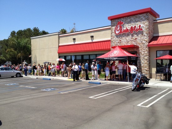 Huckabee: If Republicans wait in line for Chick-fil-A, they’ll do the same for the election