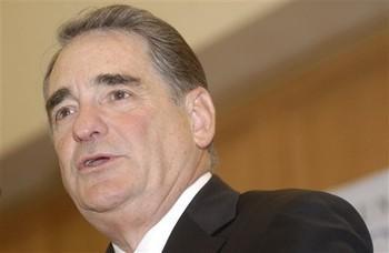 Health care industry ♥s Obama