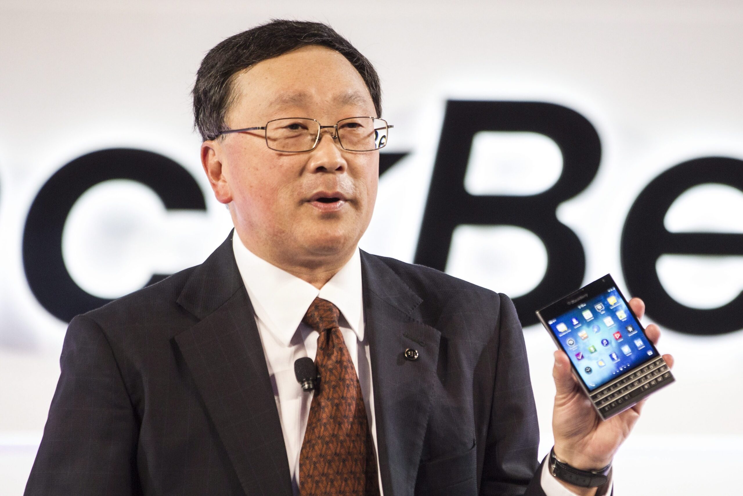 Struggling BlackBerry releases new phone