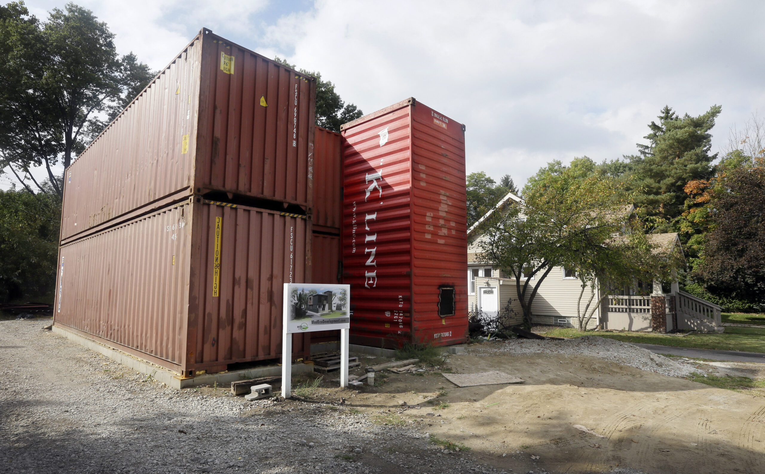 ‘Torture chamber’ found by Dutch police in shipping containers