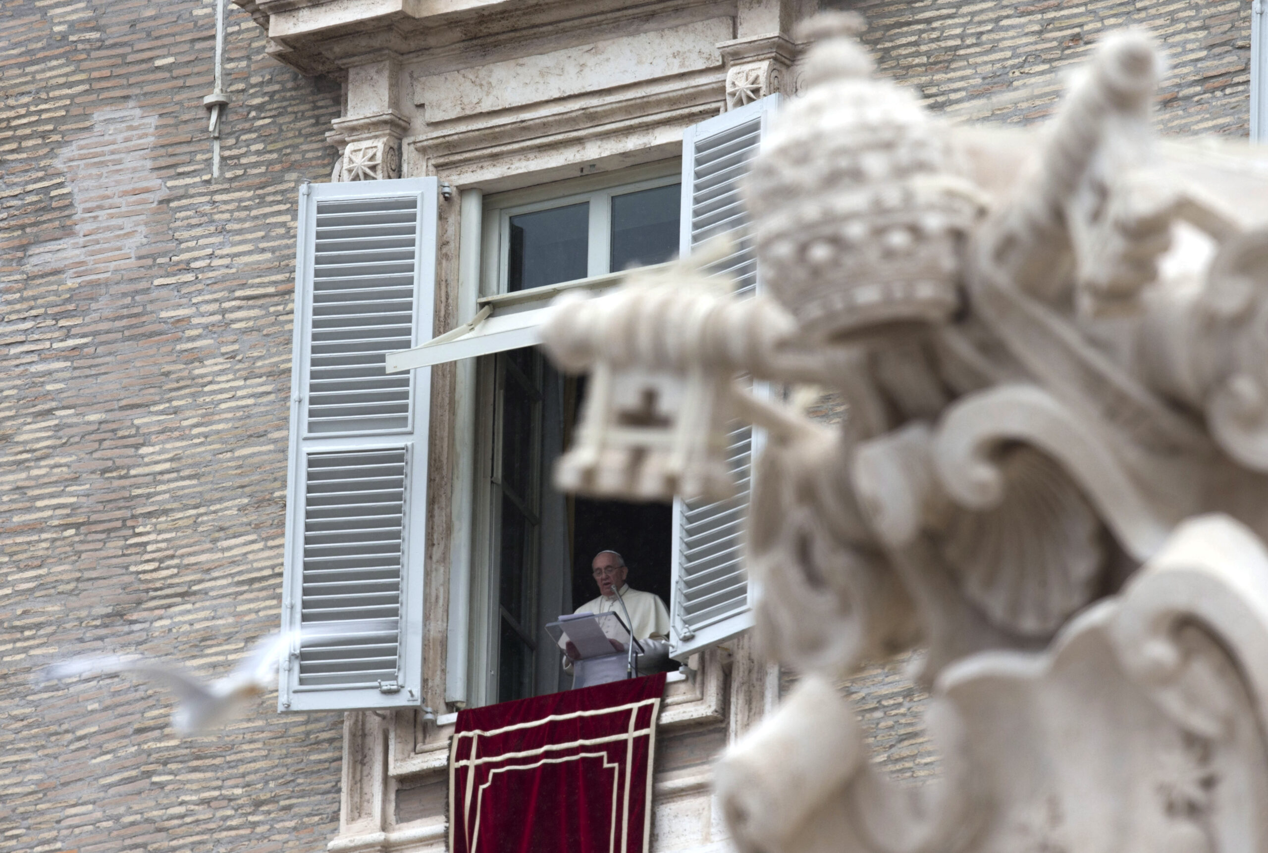 Pope Francis comments on civil unions highlight confusion and disagreement among Catholics on homosexuality