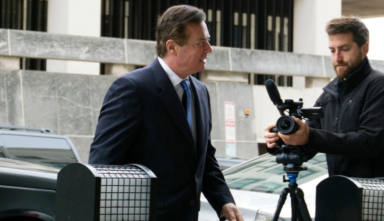 Paul Manafort, President Donald Trump's former campaign chairman, arrives at the federal courthouse, Wednesday, Feb. 28, 2018, in Washington. (AP Photo/Jose Luis Magana)