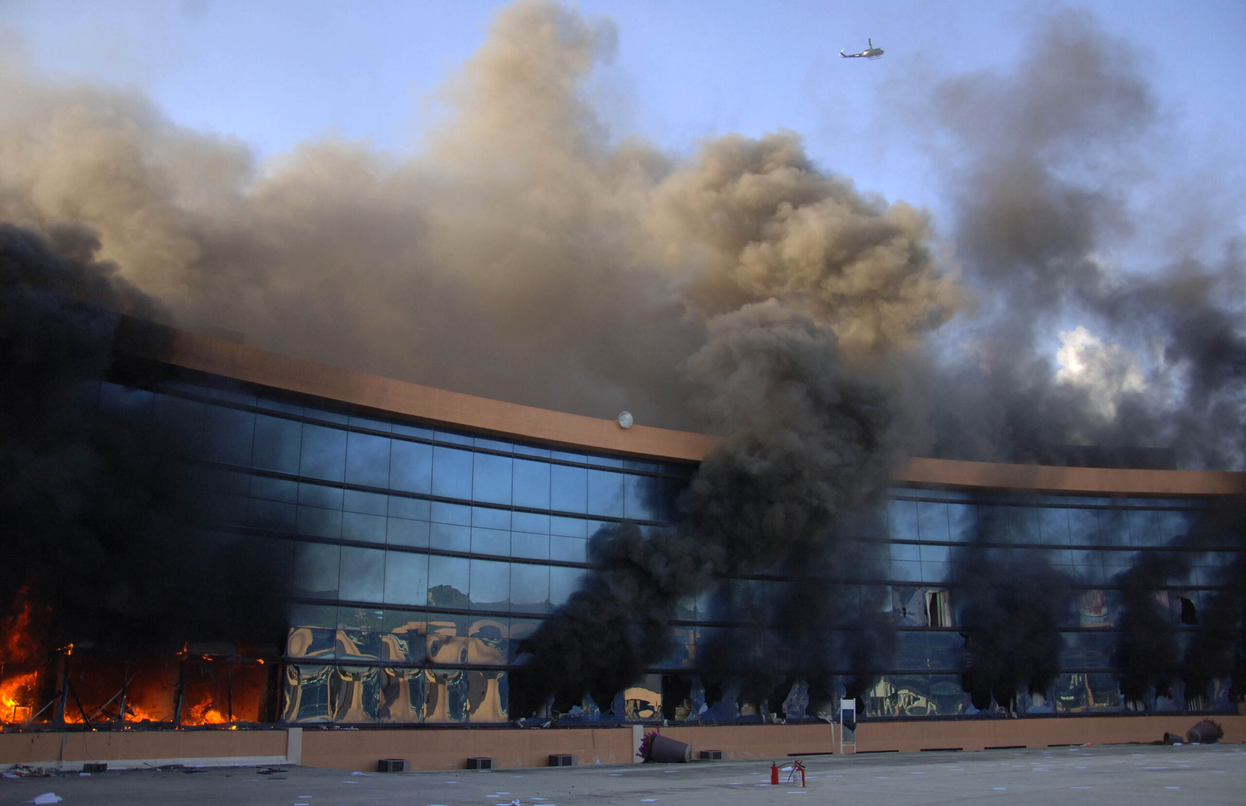 Protesters burn state building in southern Mexico