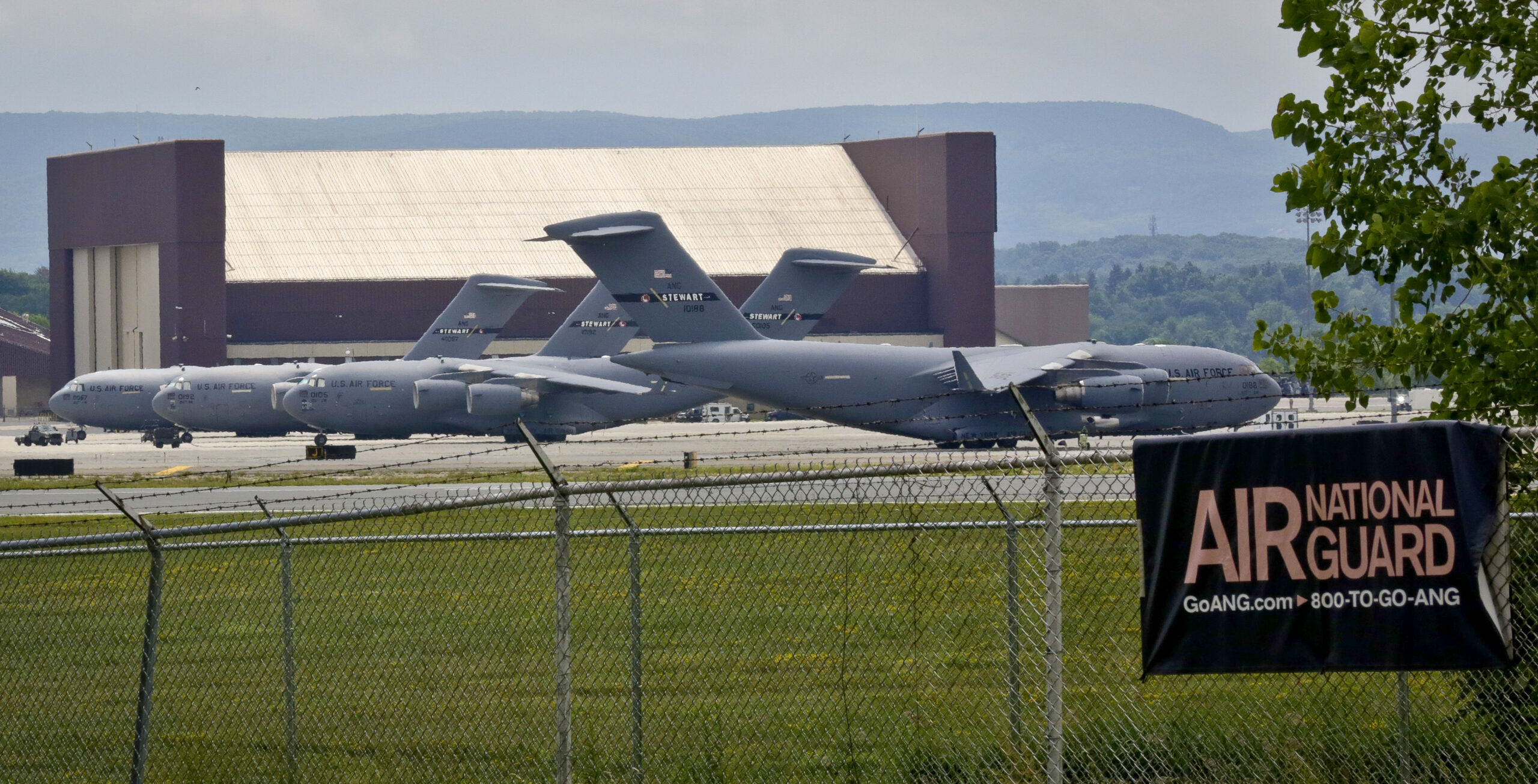 House underscores opposition to military base closures in ‘minibus’