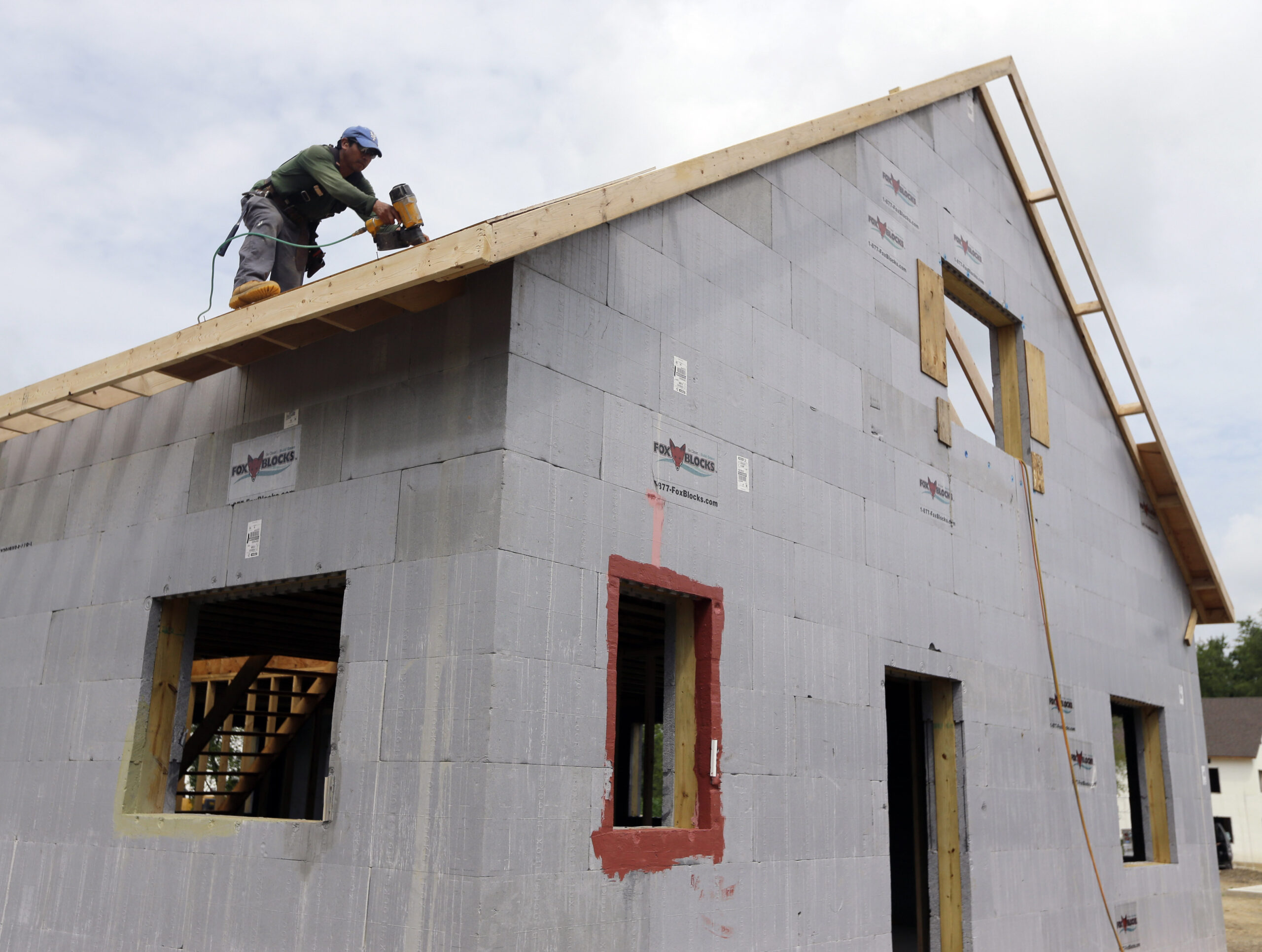 Weak new-home sales raise fear of faltering housing recovery