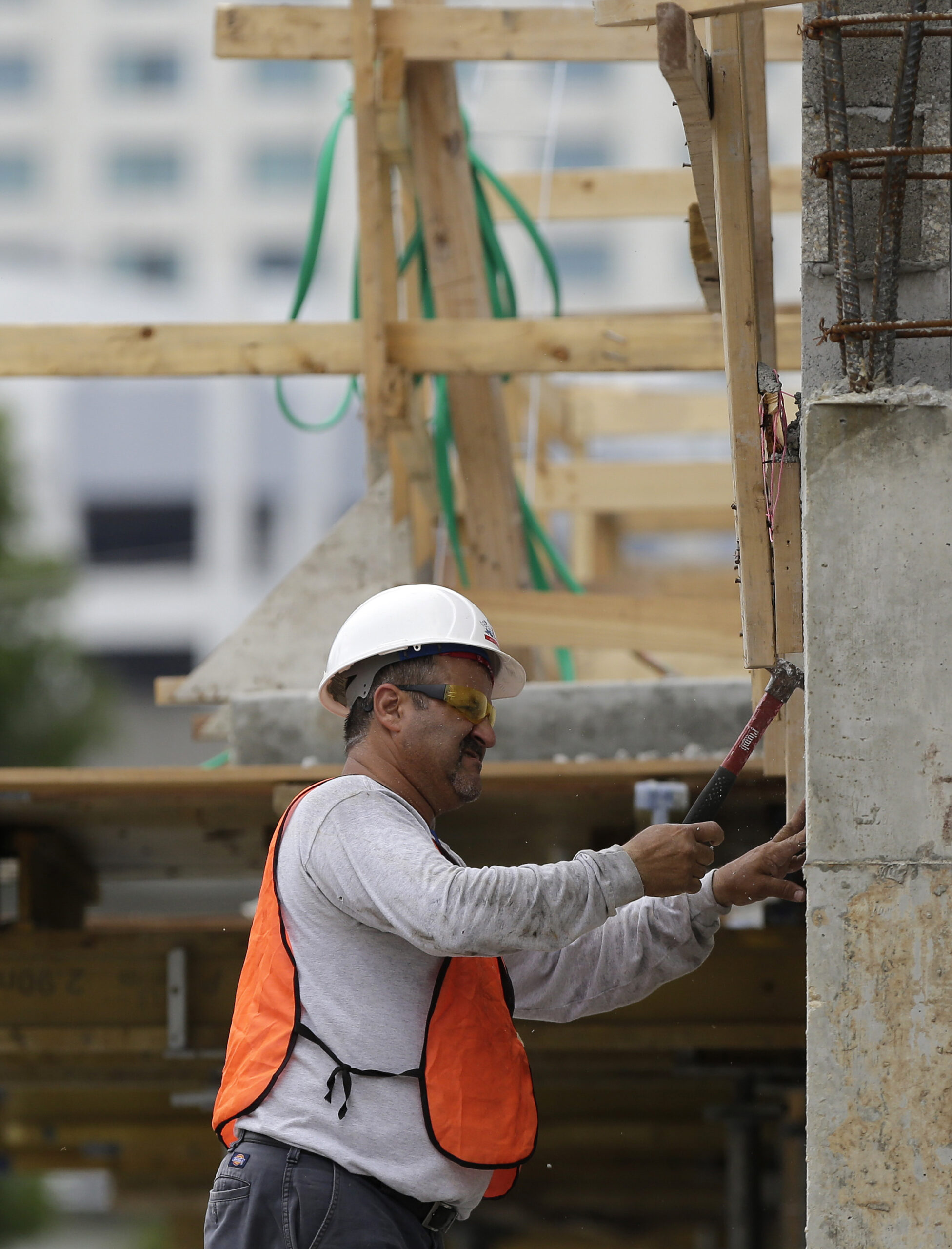 US homebuilder confidence surges in July