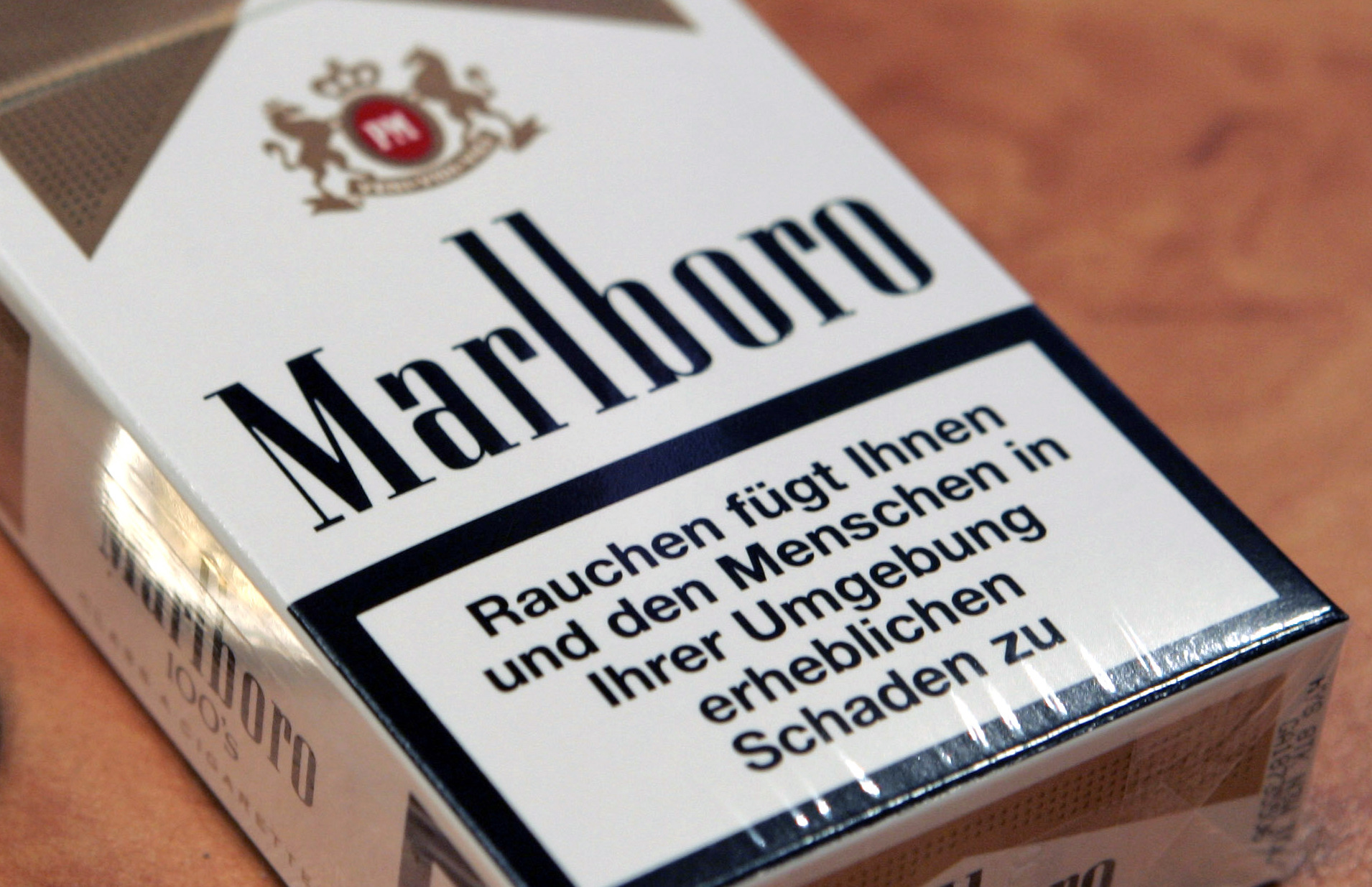 Philip Morris Int’l 3Q profit falls 8 percent