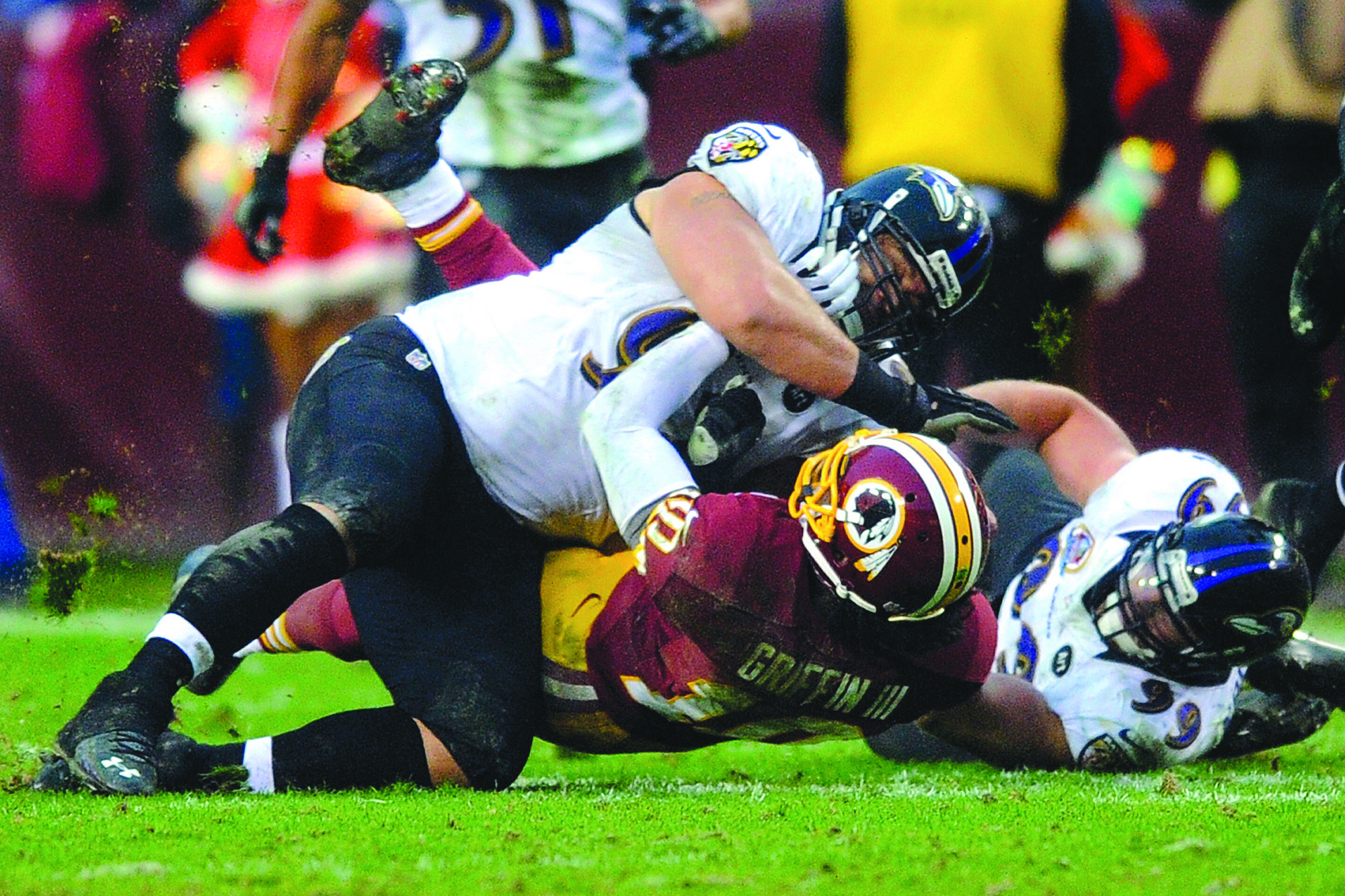 Status of Redskins’ RG3 unknown vs. Browns after Grade 1 knee sprain