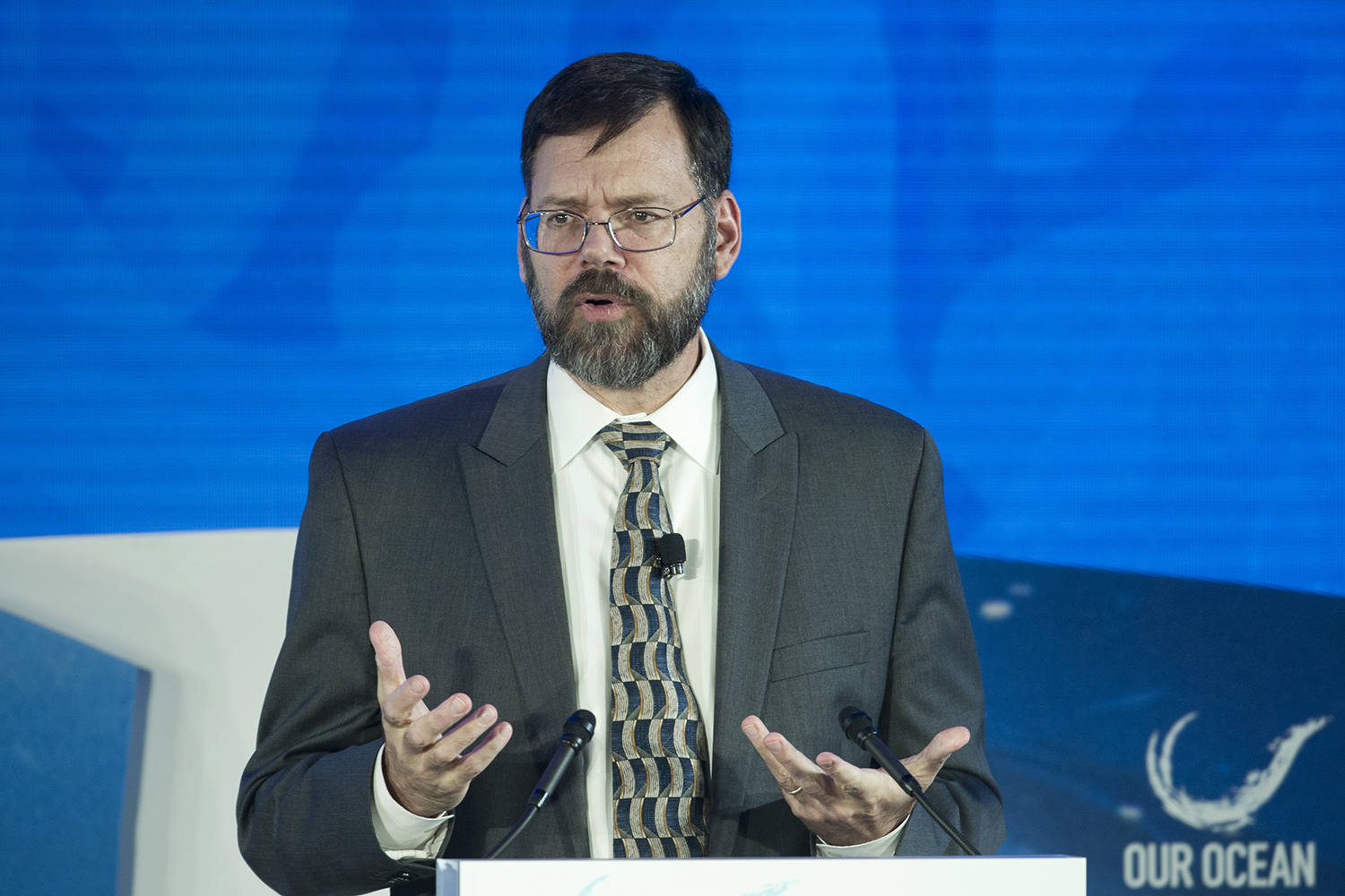 Administration says Russians not engaging with climate pact