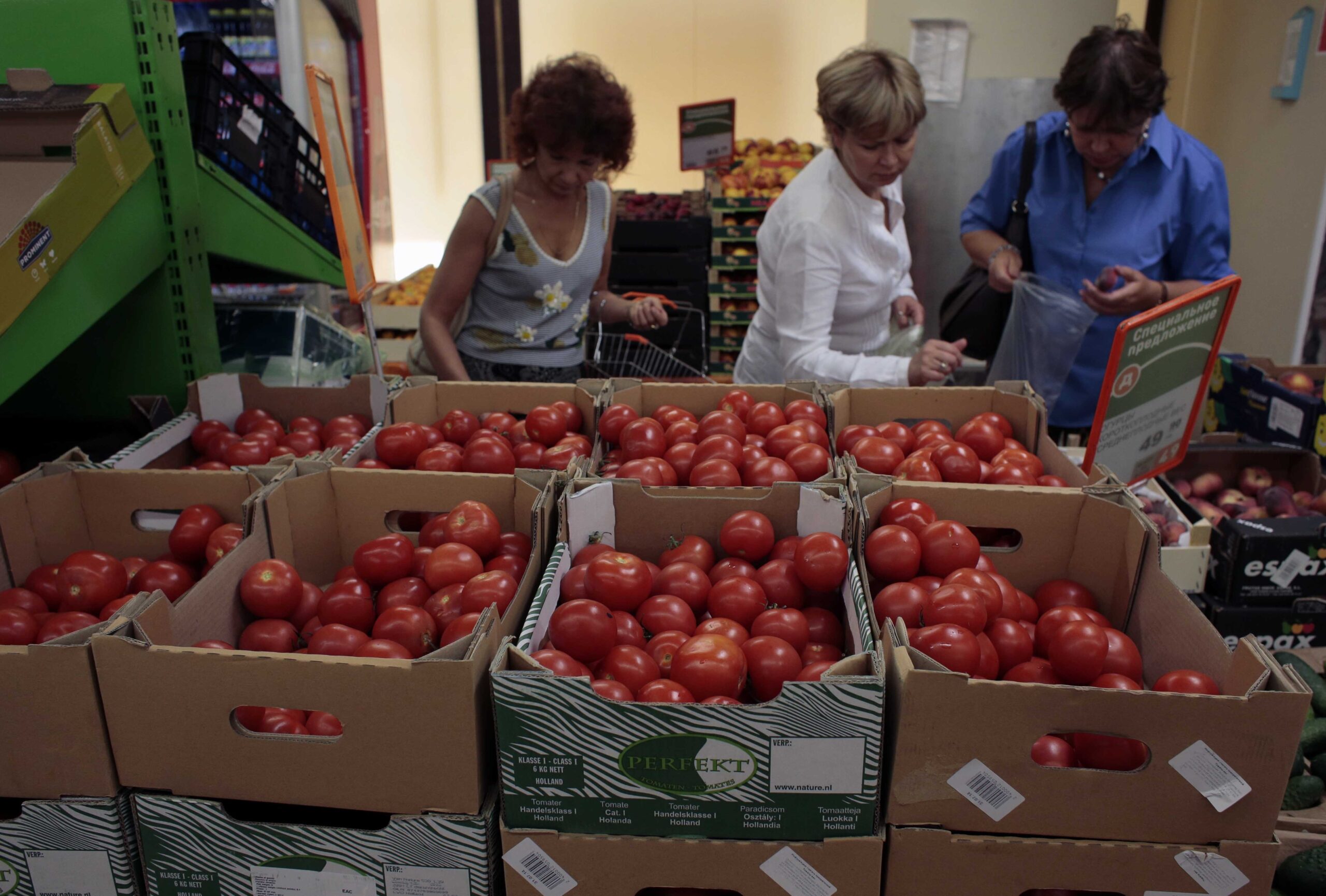 Russia retaliates on West’s sanctions over Ukraine