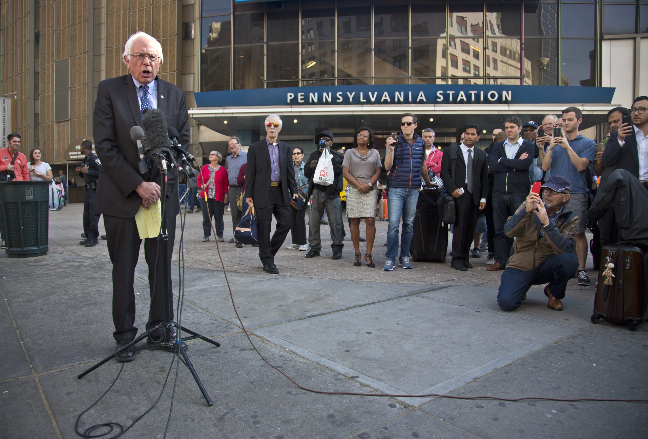 Sanders praises, echoes Biden