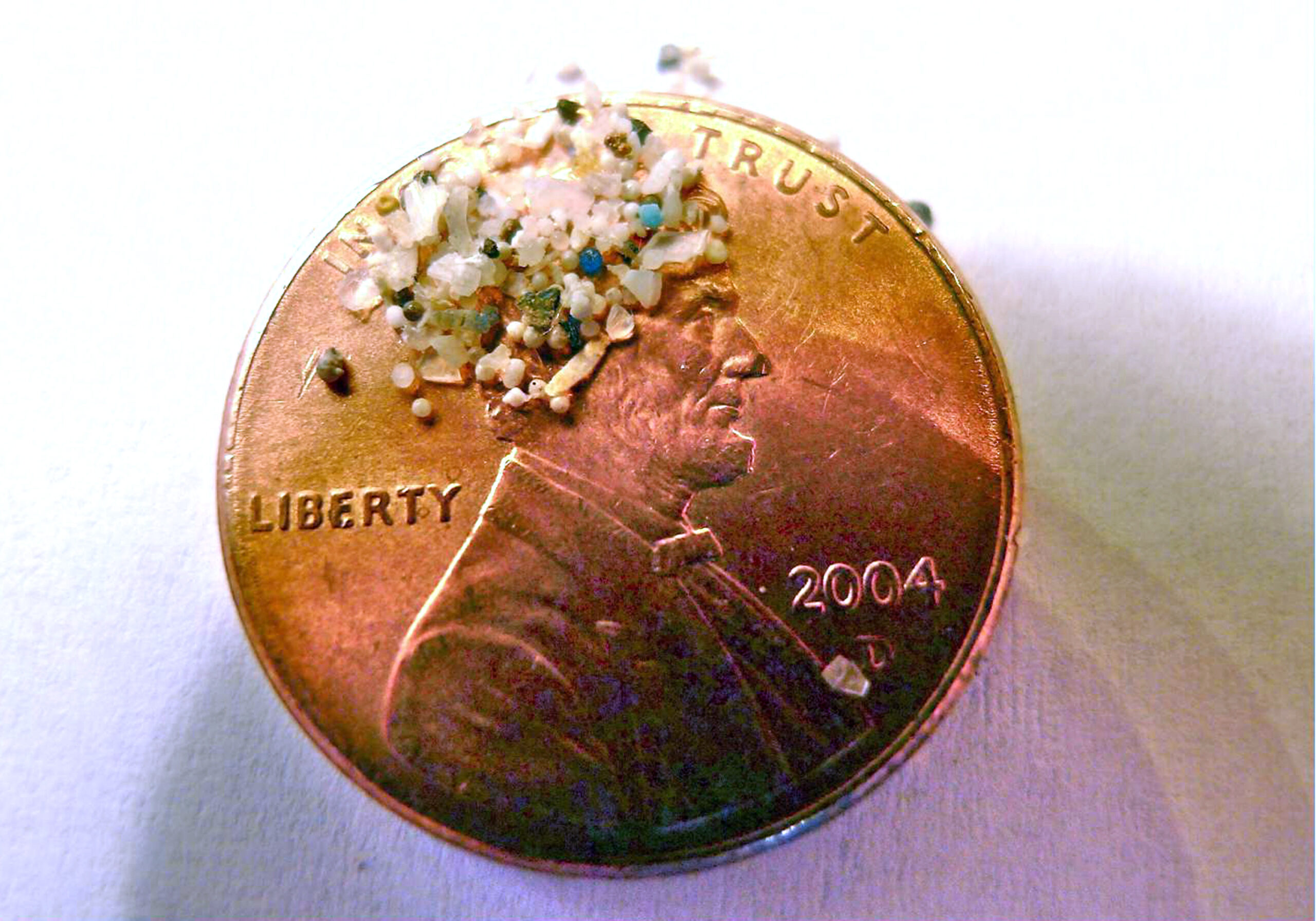 In odd twist, industry agrees to ban ‘microbeads’