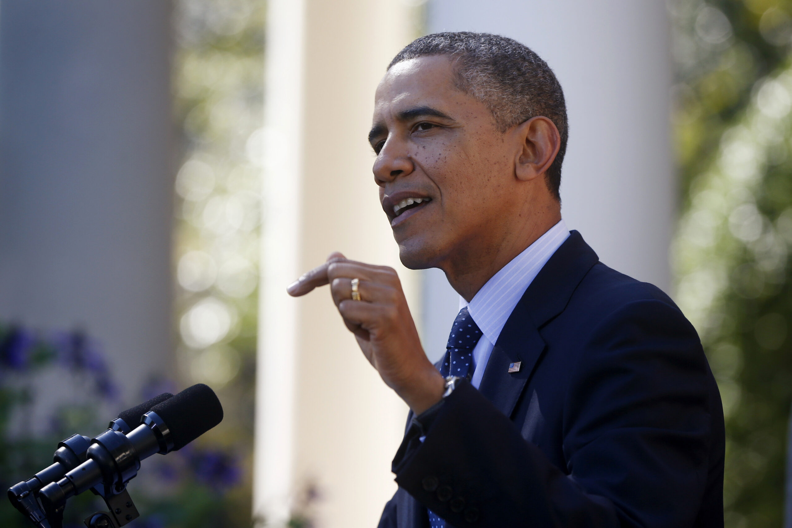 Obama to announce effort to woo foreign investment