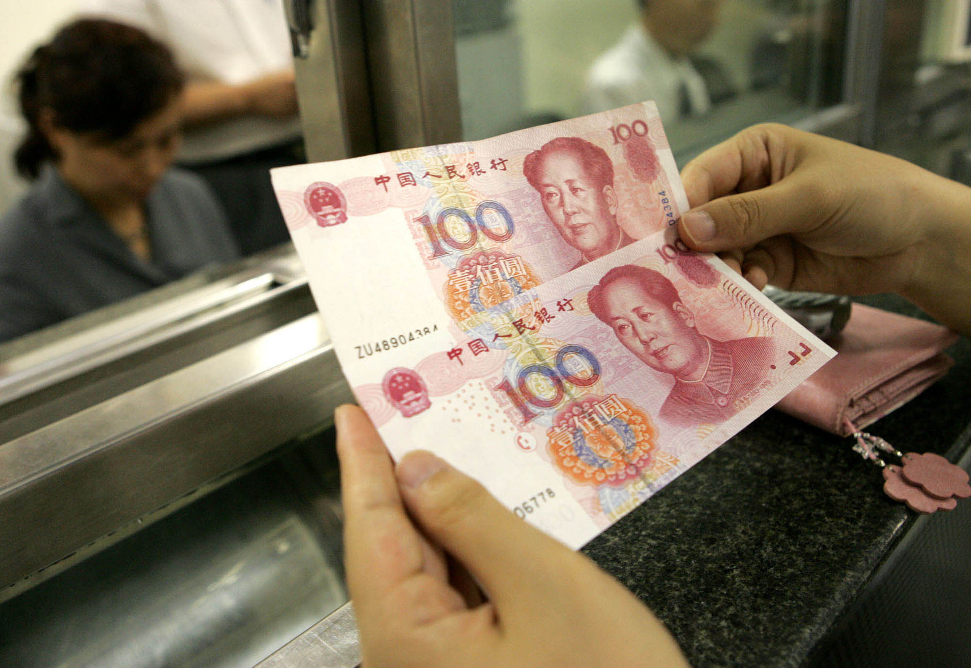 Obama lets China off the hook for currency manipulation