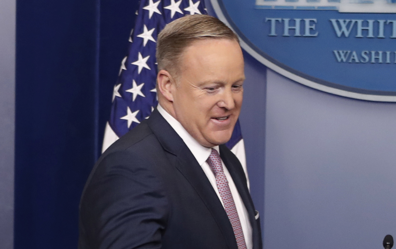 White House: Trump ‘unbelievably disappointed’ in Australia refugee deal