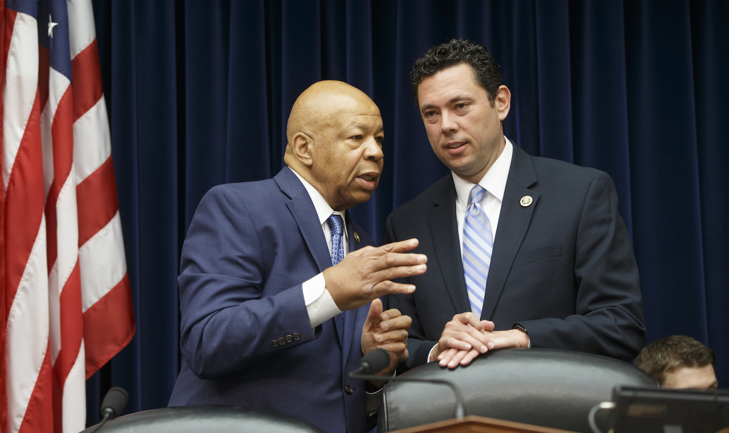 Lawmakers scold ethics chief for tweeting