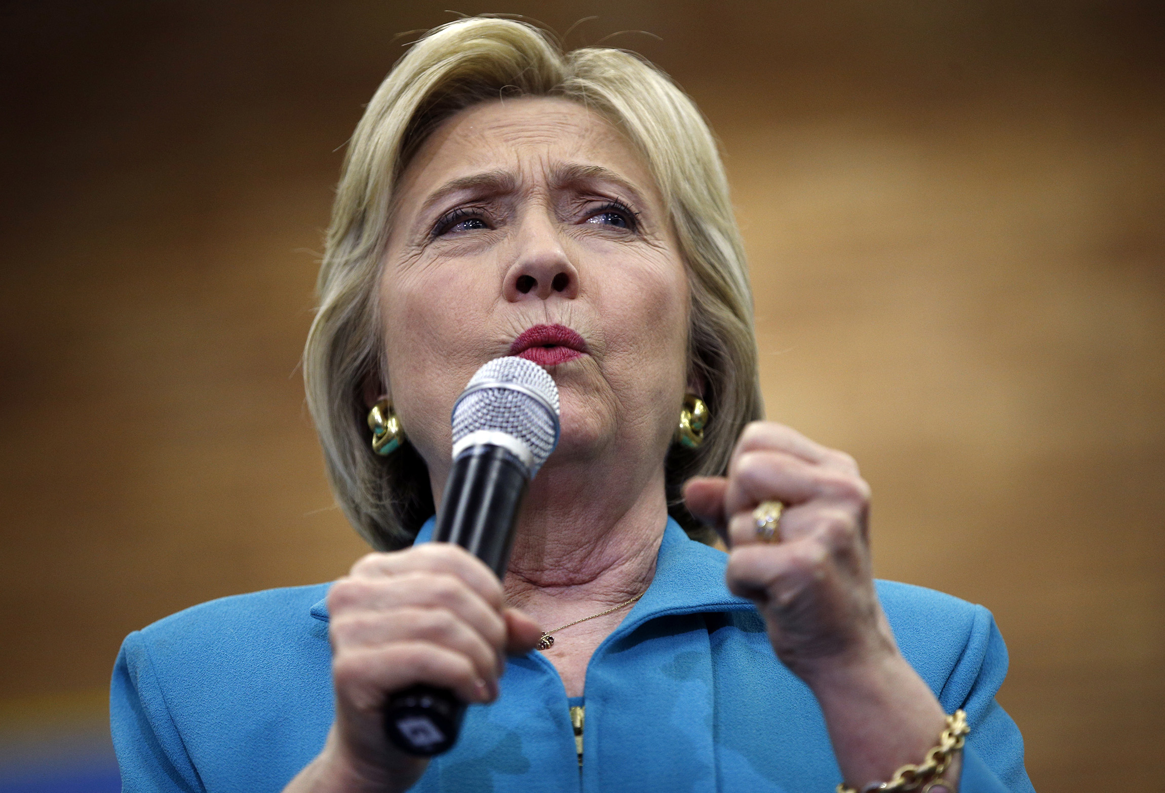Clinton abruptly cancels N.J. event to focus on California