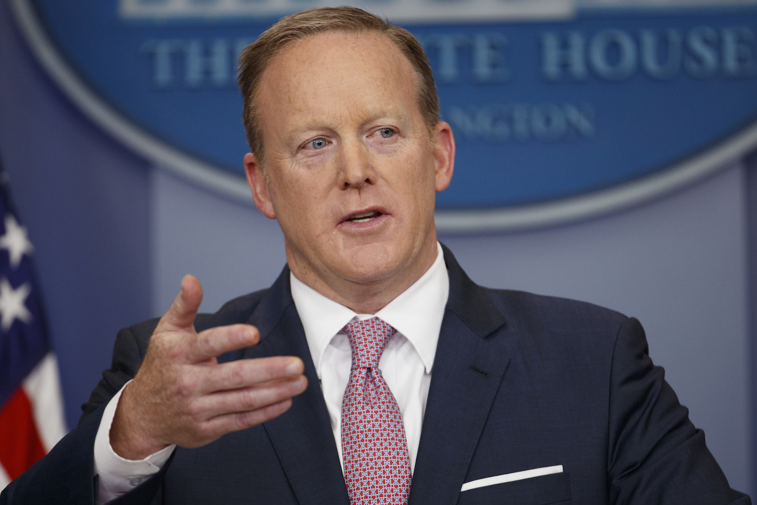 Sean Spicer: Trump never insisted on loyalty pledge from James Comey