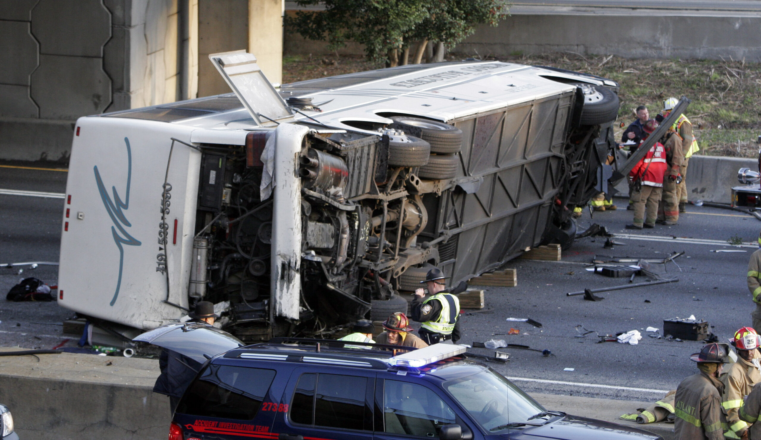 Seat belts on commercial buses delayed 45 years