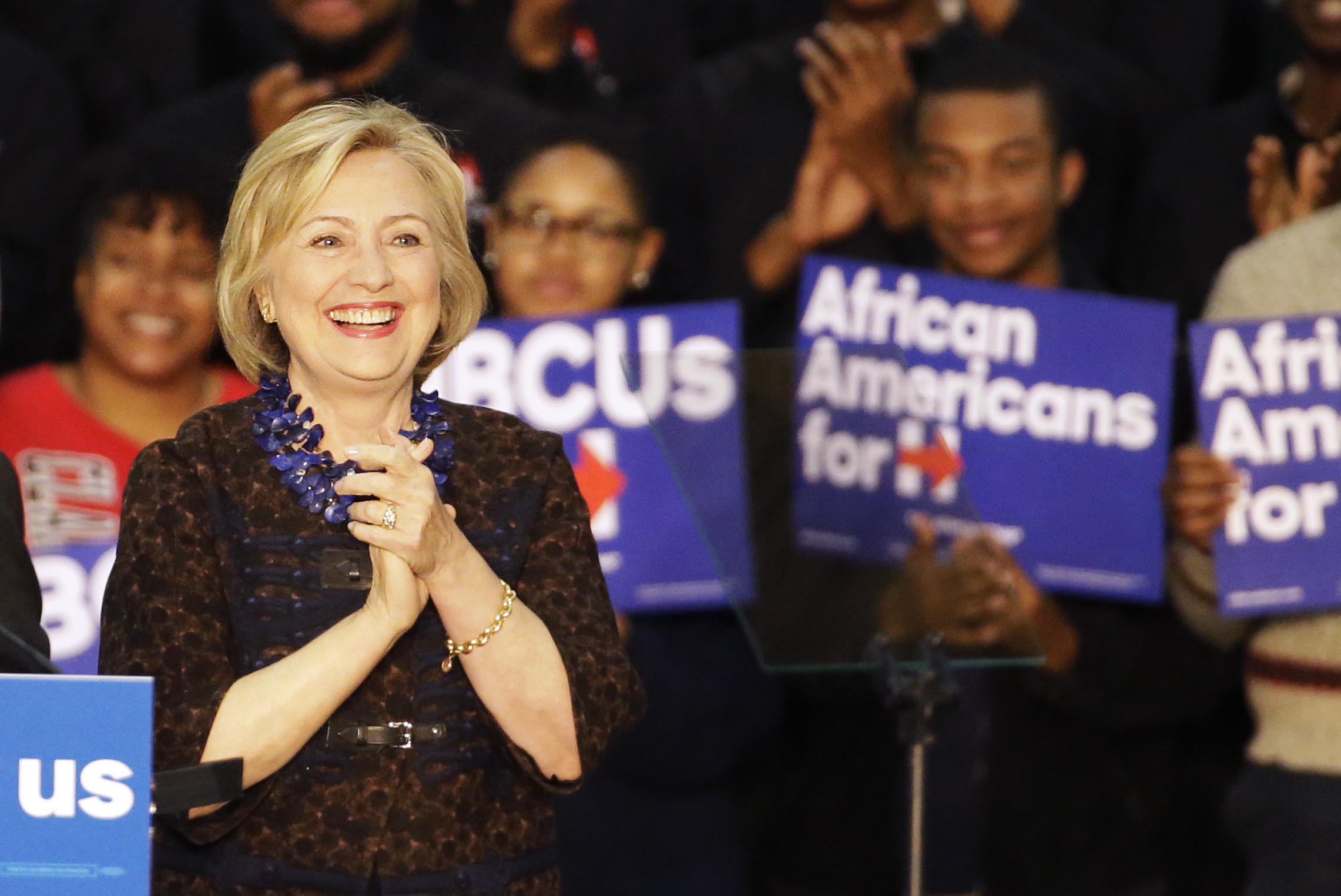 Poll: Clinton regains lead in N.H.