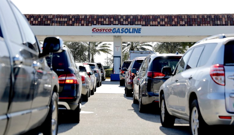 The EPA told refiners, truckers, and others that they won't be fined for emission violations for helping move more gasoline to markets in Florida and Texas. (AP Photo/David Goldman)