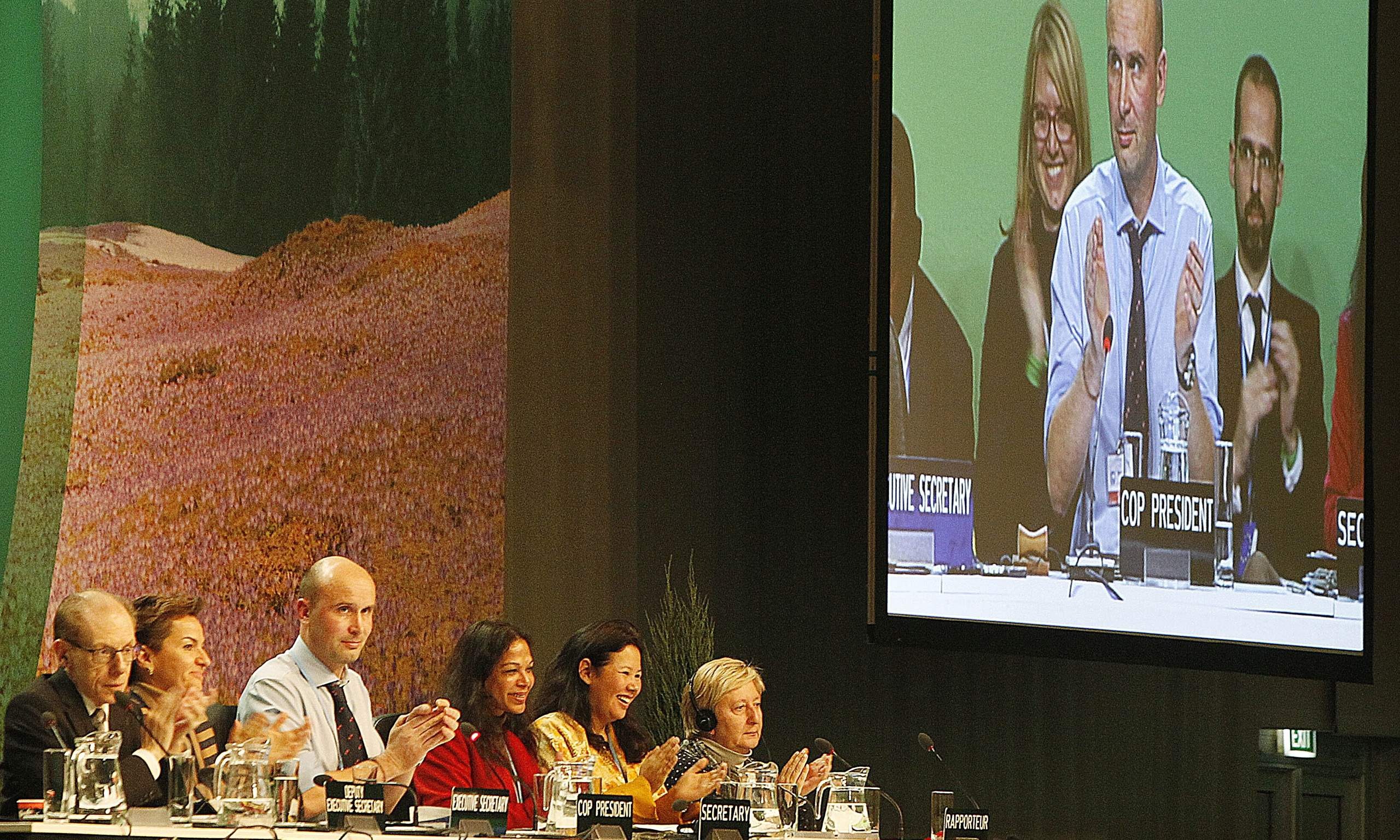 The Guardian: Warsaw climate talks set 2015 target for plans to curb emissions