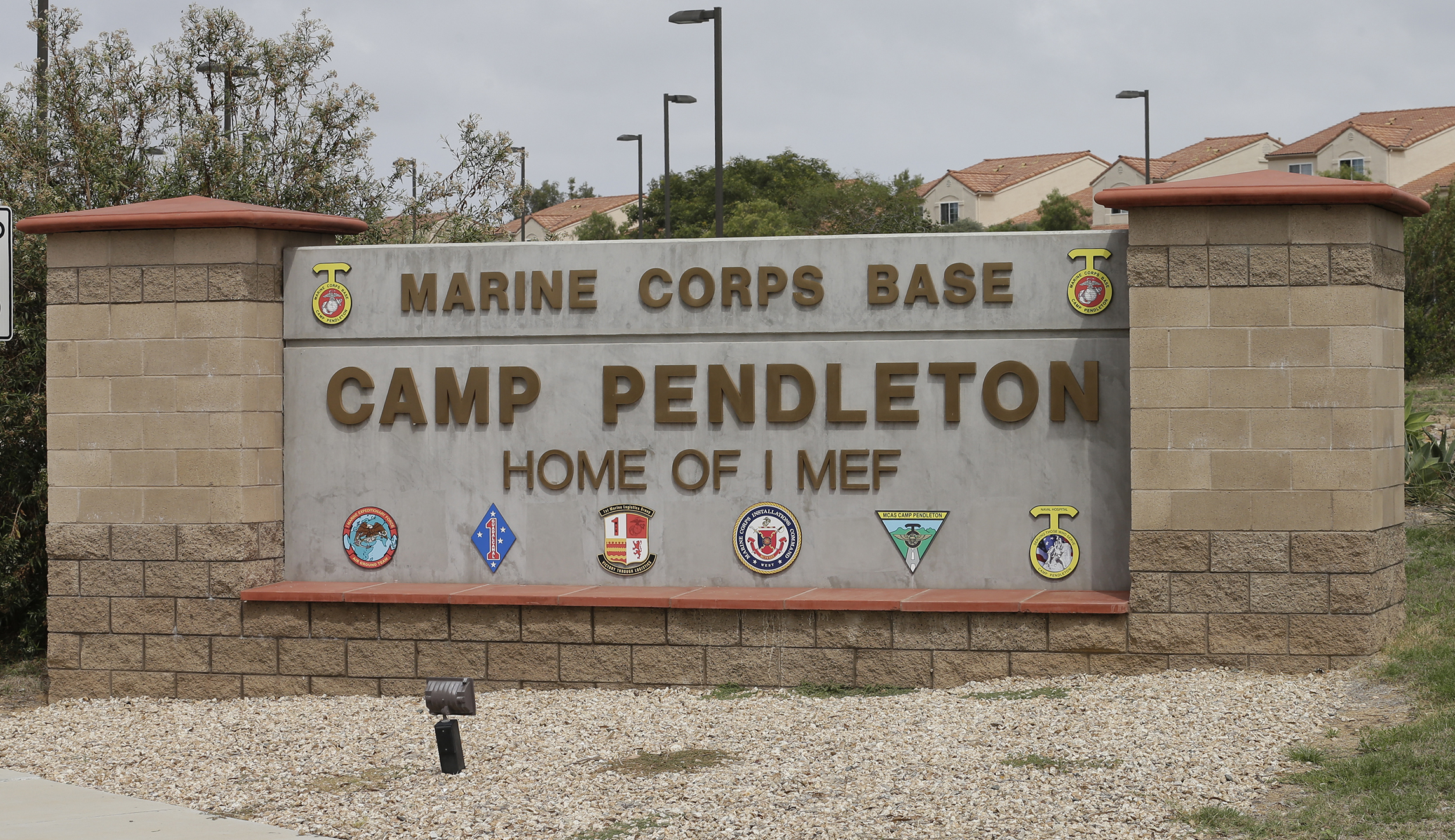 Marine Corps mulls plan to let female Marines train in California