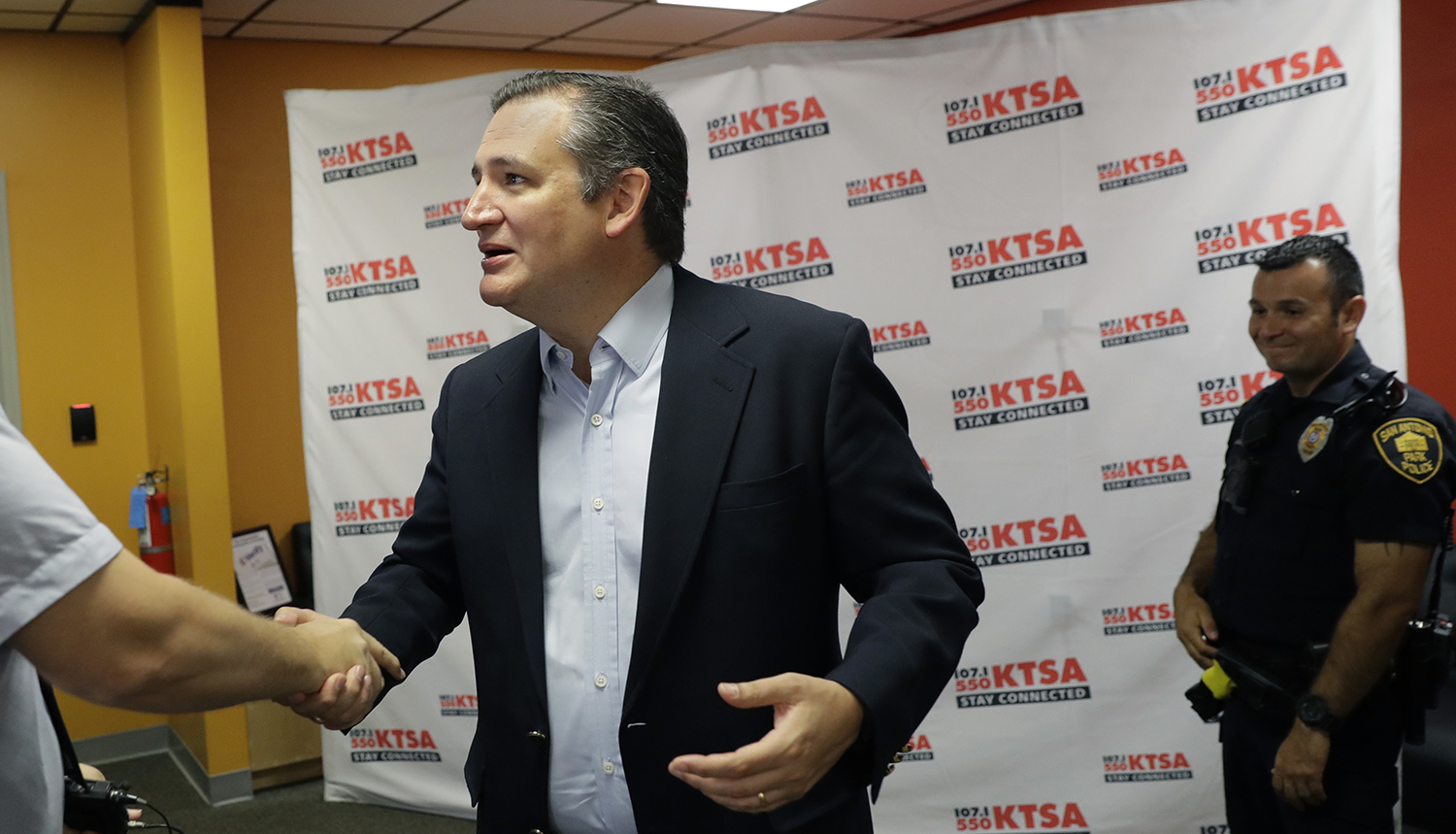 Woman apologizes to Ted Cruz at town hall for calling him a coward online