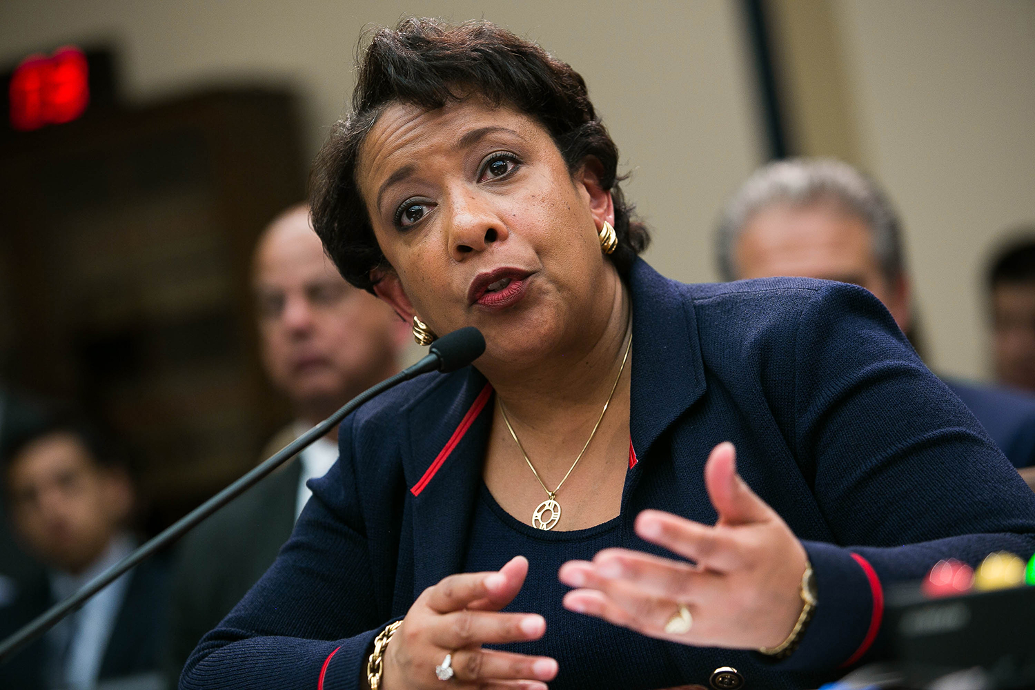 Lynch: ‘I disagree’ with Podesta’s criticism of the FBI