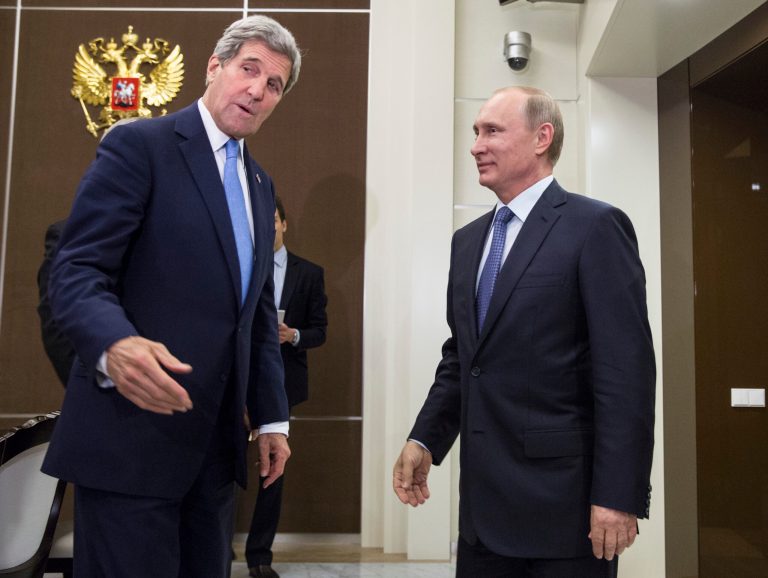 White House press secretary Josh Earnest said Secretary of State John Kerry will meet with Russian President Vladimir Putin next week in Moscow. (Joshua Roberts/Pool Photo via AP)