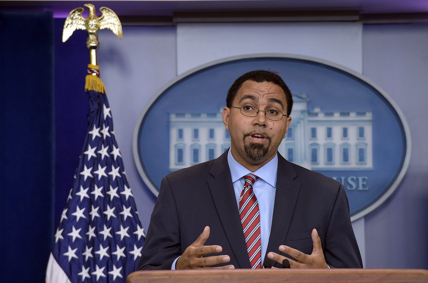 Education secretary visits DC classroom and has an awkward moment
