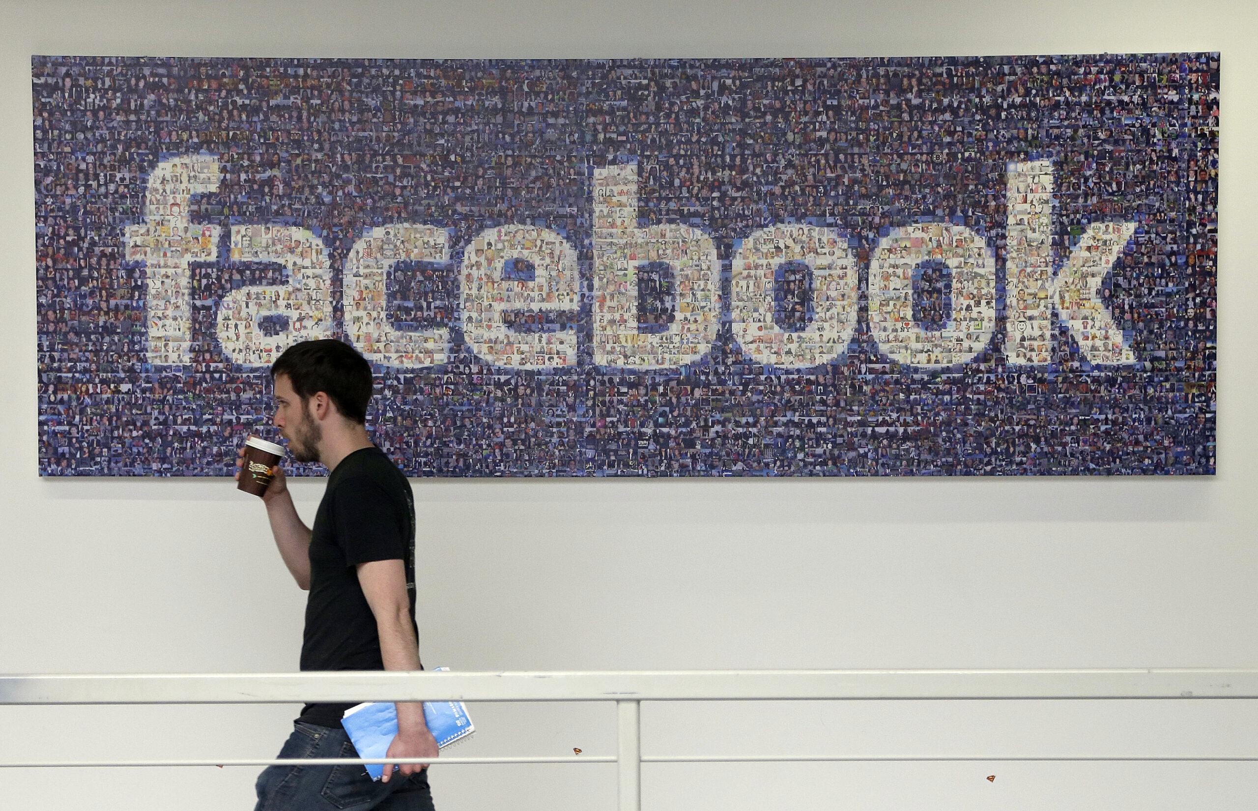 Facebook users increasingly concerned about privacy: Poll