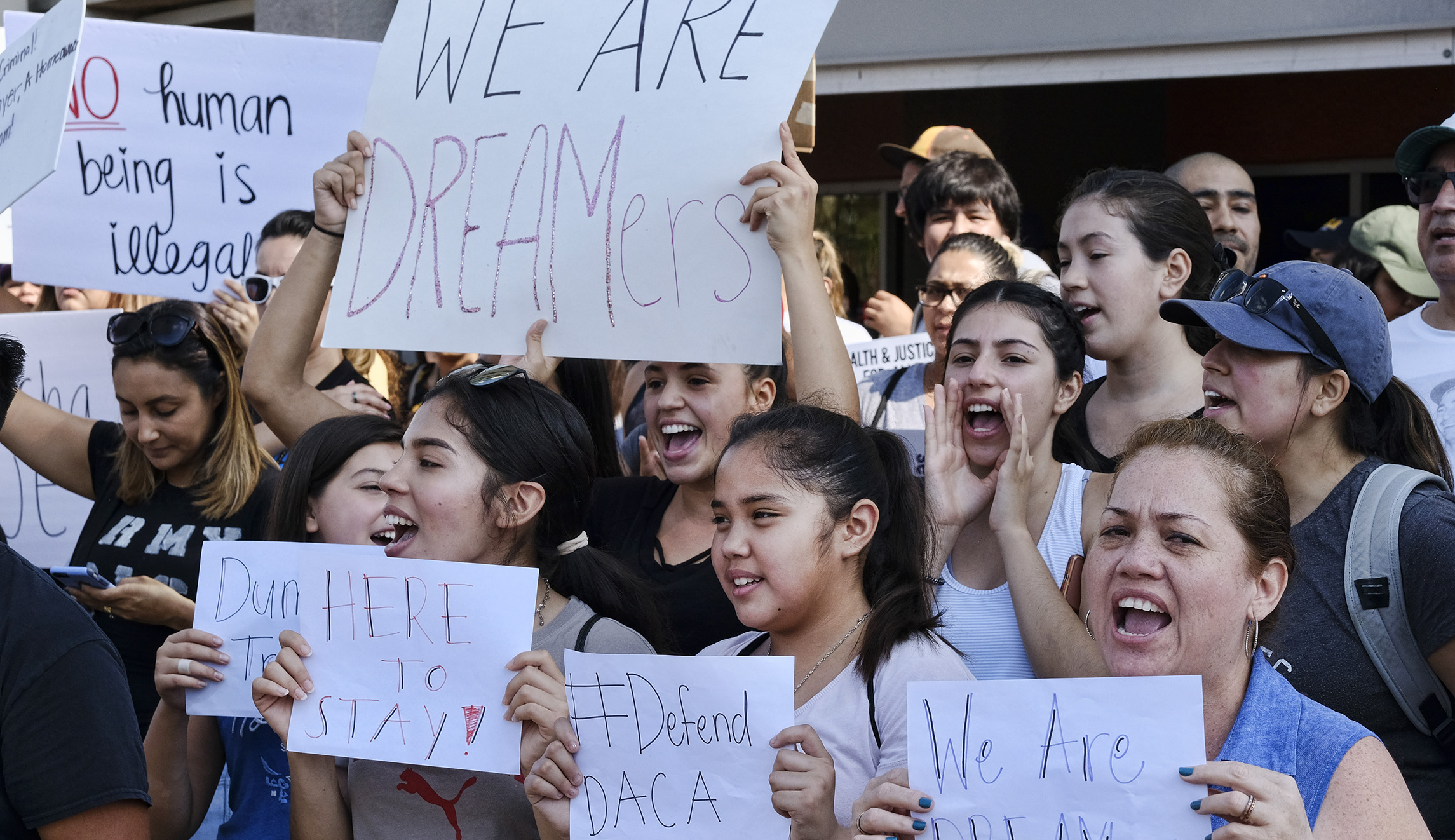 Rahm Emanuel declares Chicago a ‘Trump-free zone’ in response to DACA decision