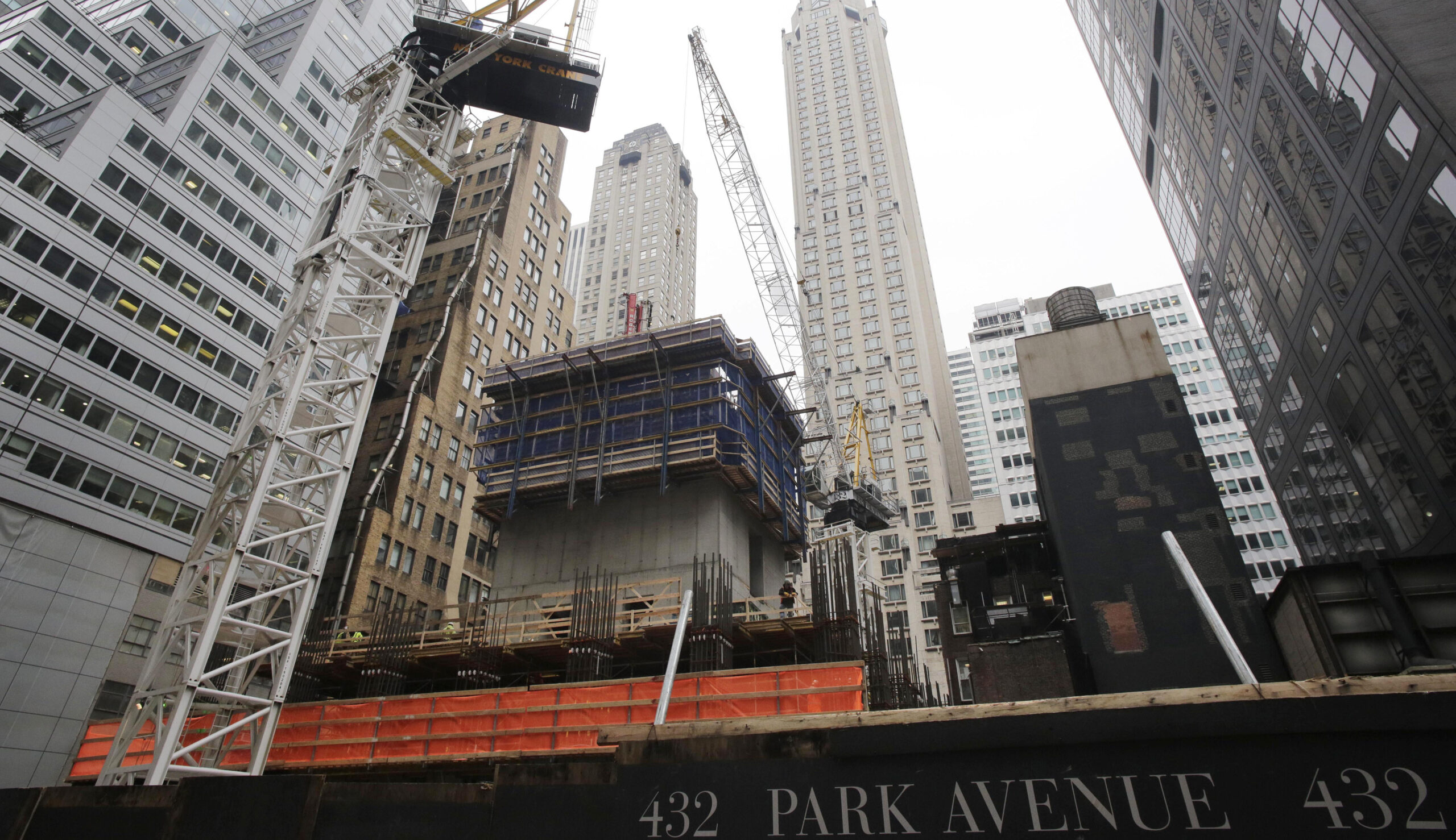 New York developer, 81, taunts ex with 42-foot photo of new wife on building
