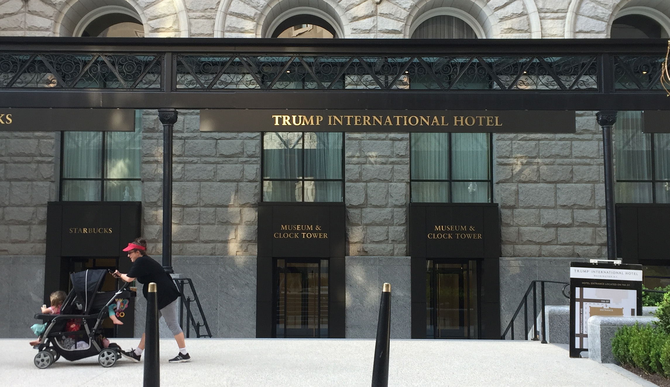 Receipts show GSA employees spending money at Trump Hotel in Washington, D.C.